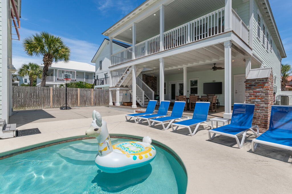 CRYSTAL BEACH - Residential