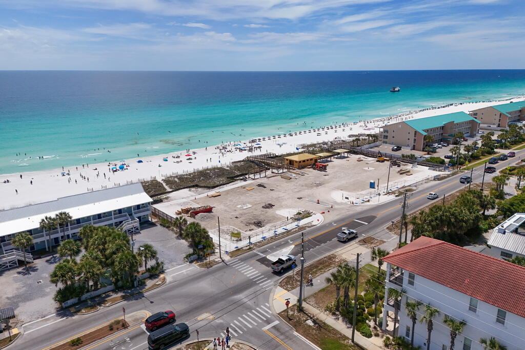 CRYSTAL BEACH - Residential