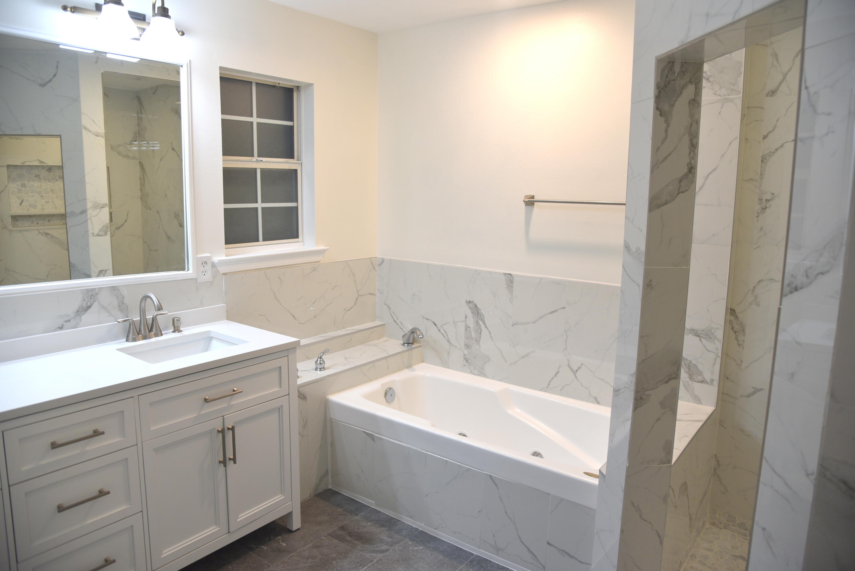 LEGION PARK LANDING - Residential