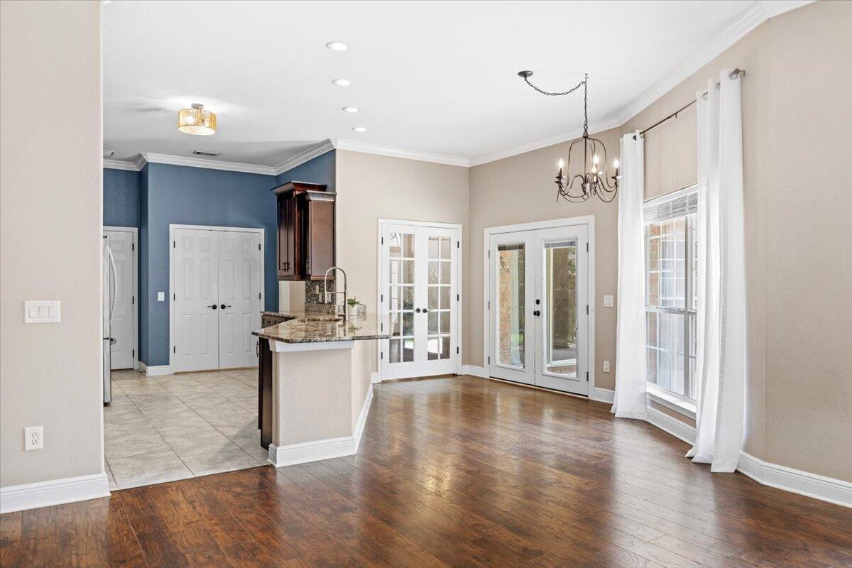 HARVELLS CROSSING - Residential