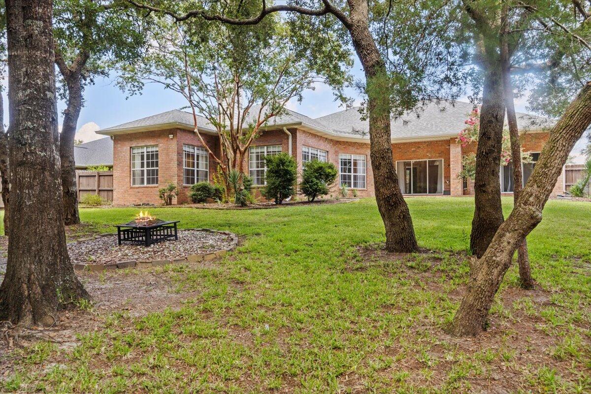 HARVELLS CROSSING - Residential