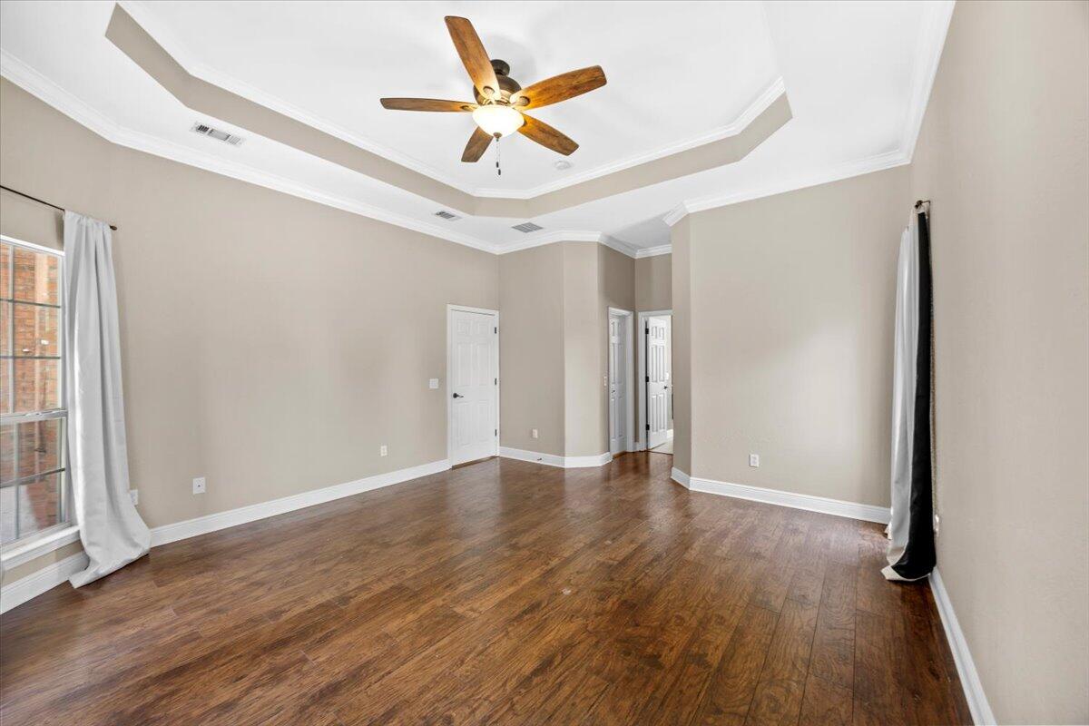 HARVELLS CROSSING - Residential