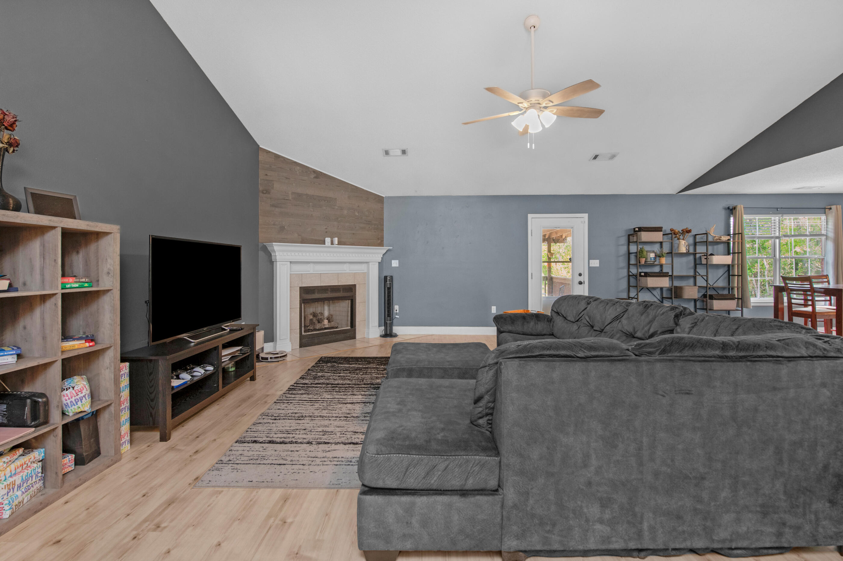 OLD BETHEL ESTATES PH I - Residential