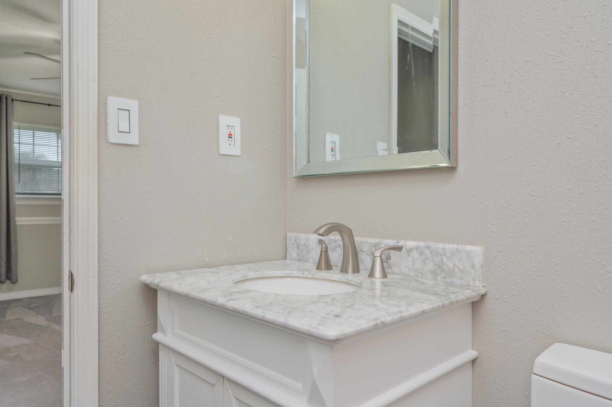 PALMETTO ESTATES UNREC - Residential Lease