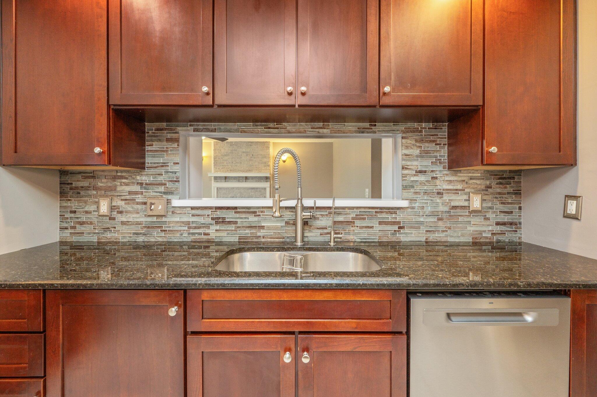 PALMETTO ESTATES UNREC - Residential Lease