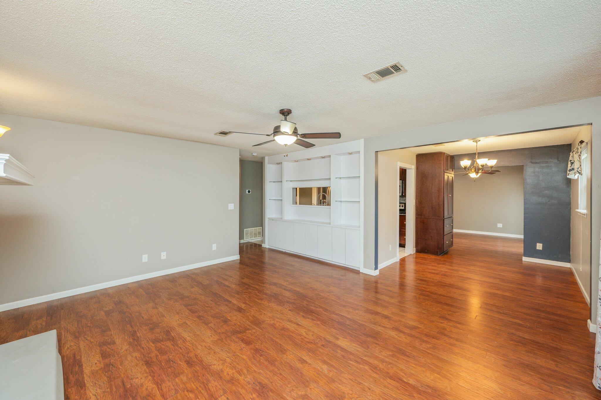 PALMETTO ESTATES UNREC - Residential Lease