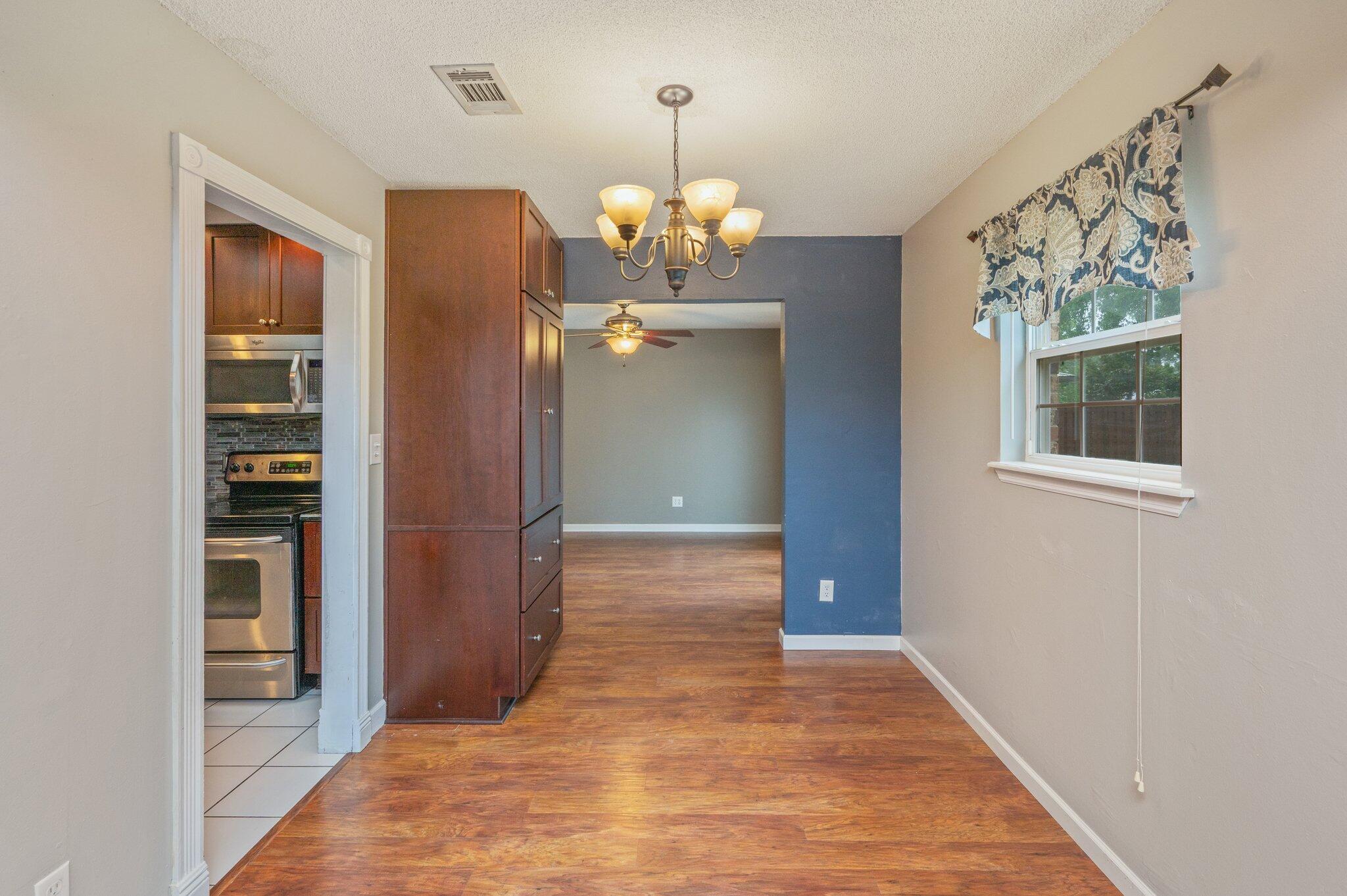 PALMETTO ESTATES UNREC - Residential Lease