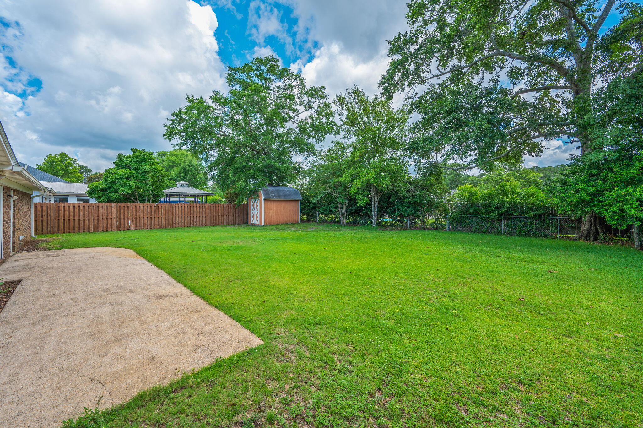 PALMETTO ESTATES UNREC - Residential Lease