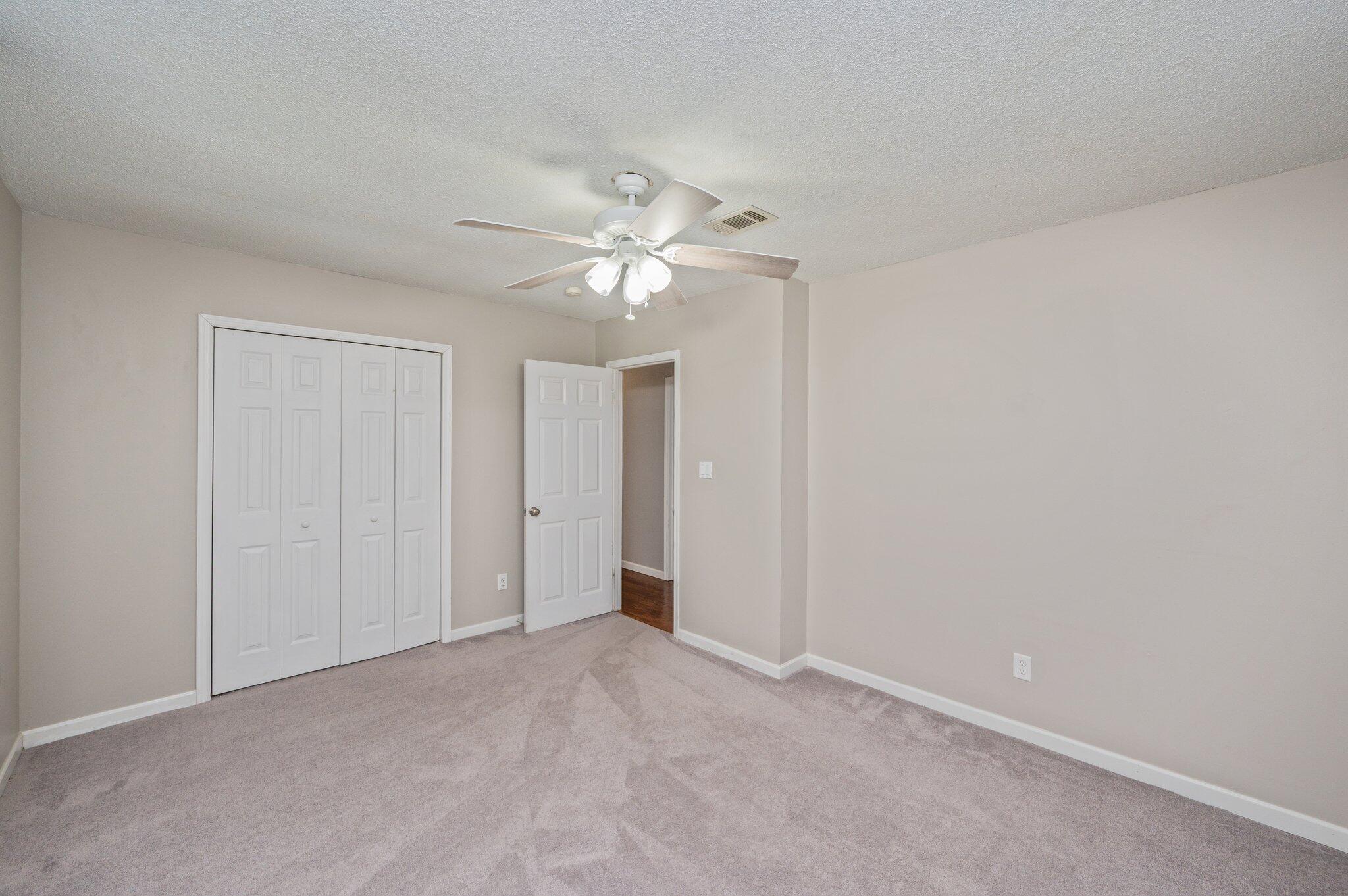 PALMETTO ESTATES UNREC - Residential Lease