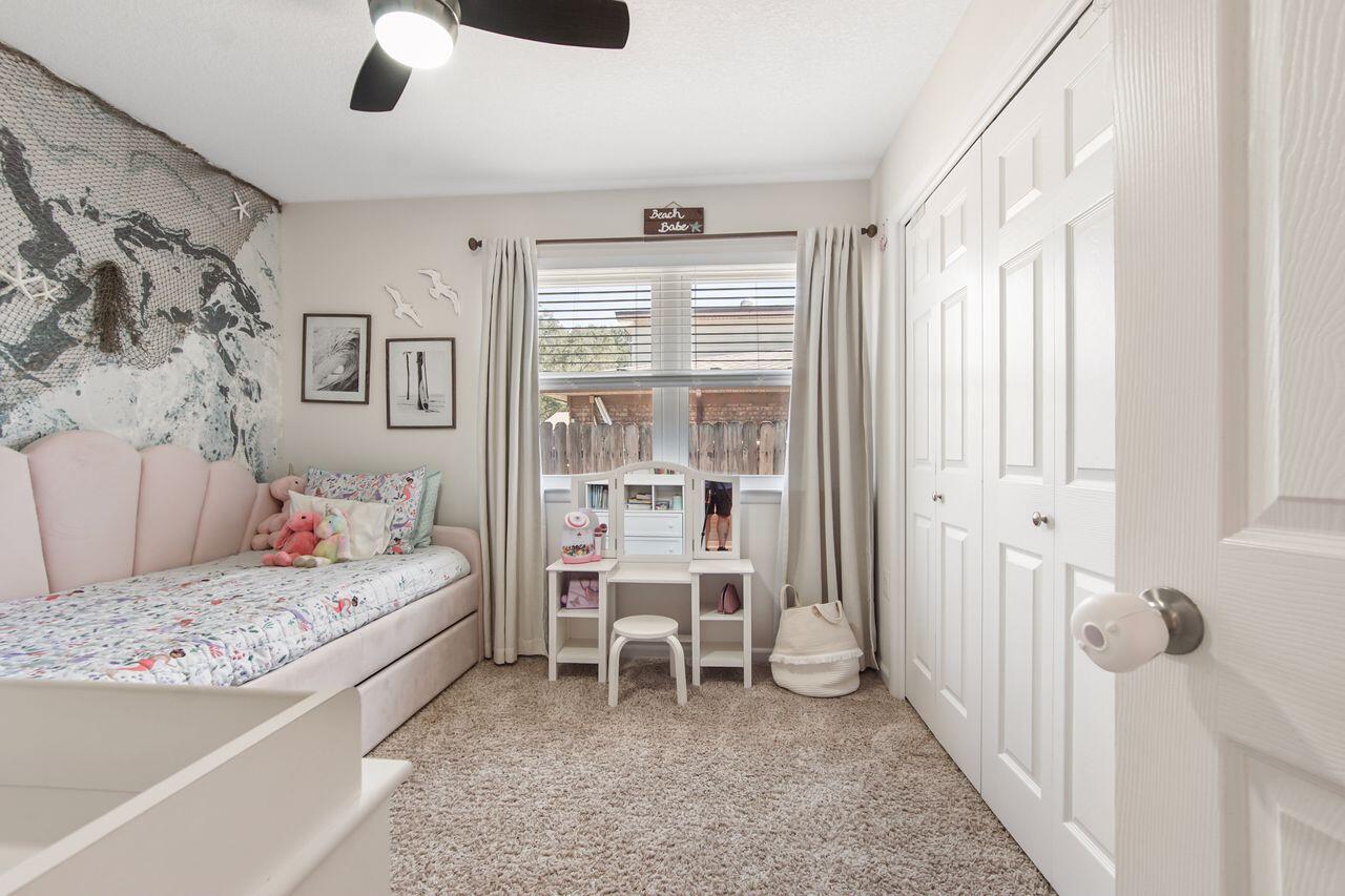 PALM,PINEWD,PARADISE (222211.00) - Residential