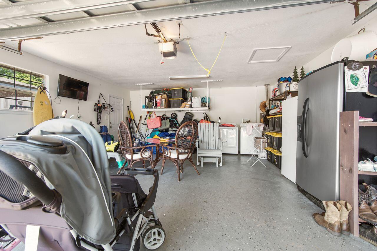 PALM,PINEWD,PARADISE (222211.00) - Residential