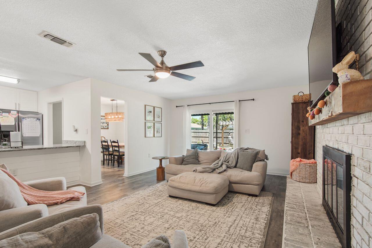 PALM,PINEWD,PARADISE (222211.00) - Residential