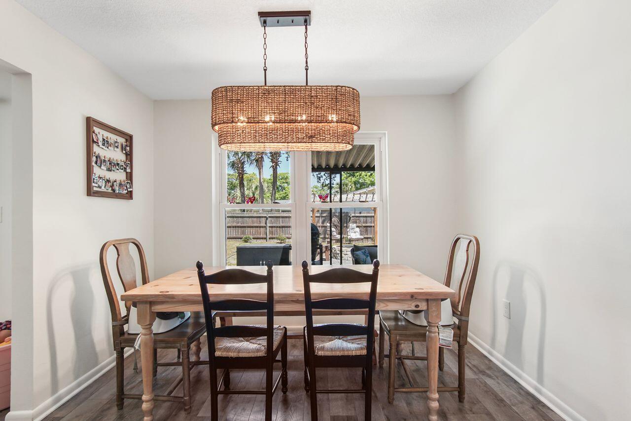 PALM,PINEWD,PARADISE (222211.00) - Residential