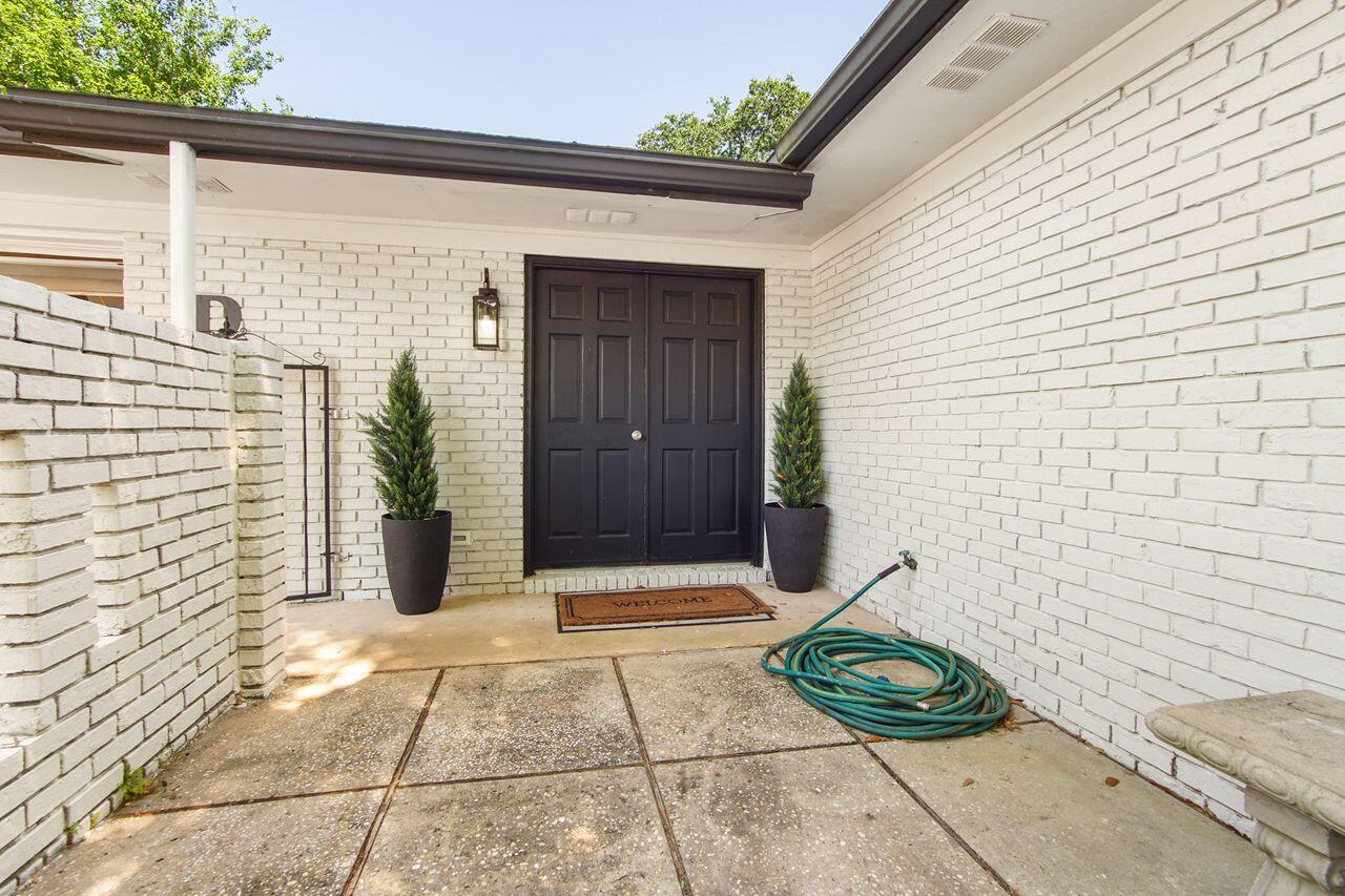 PALM,PINEWD,PARADISE (222211.00) - Residential