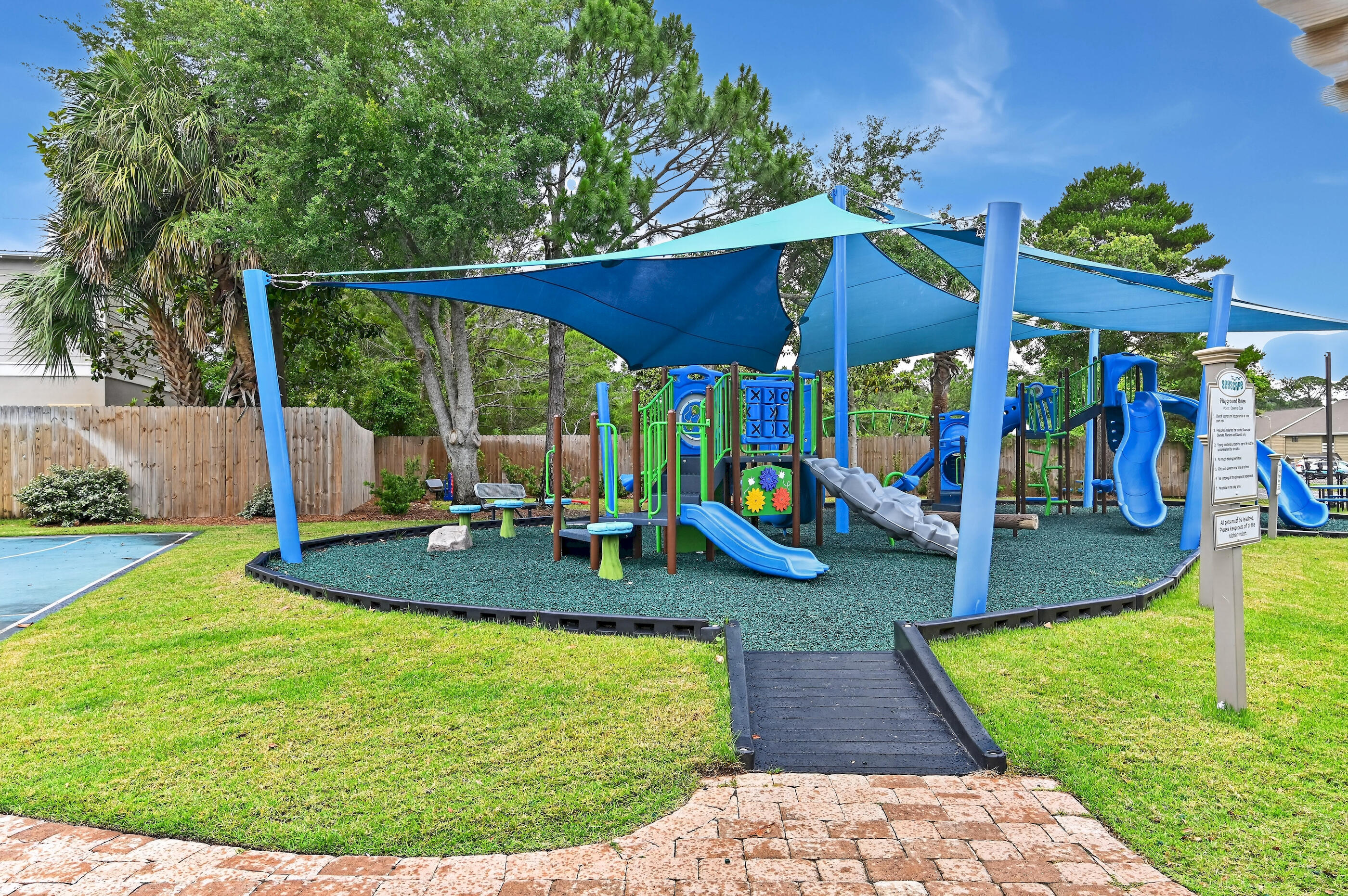 ARIEL DUNES II - Residential