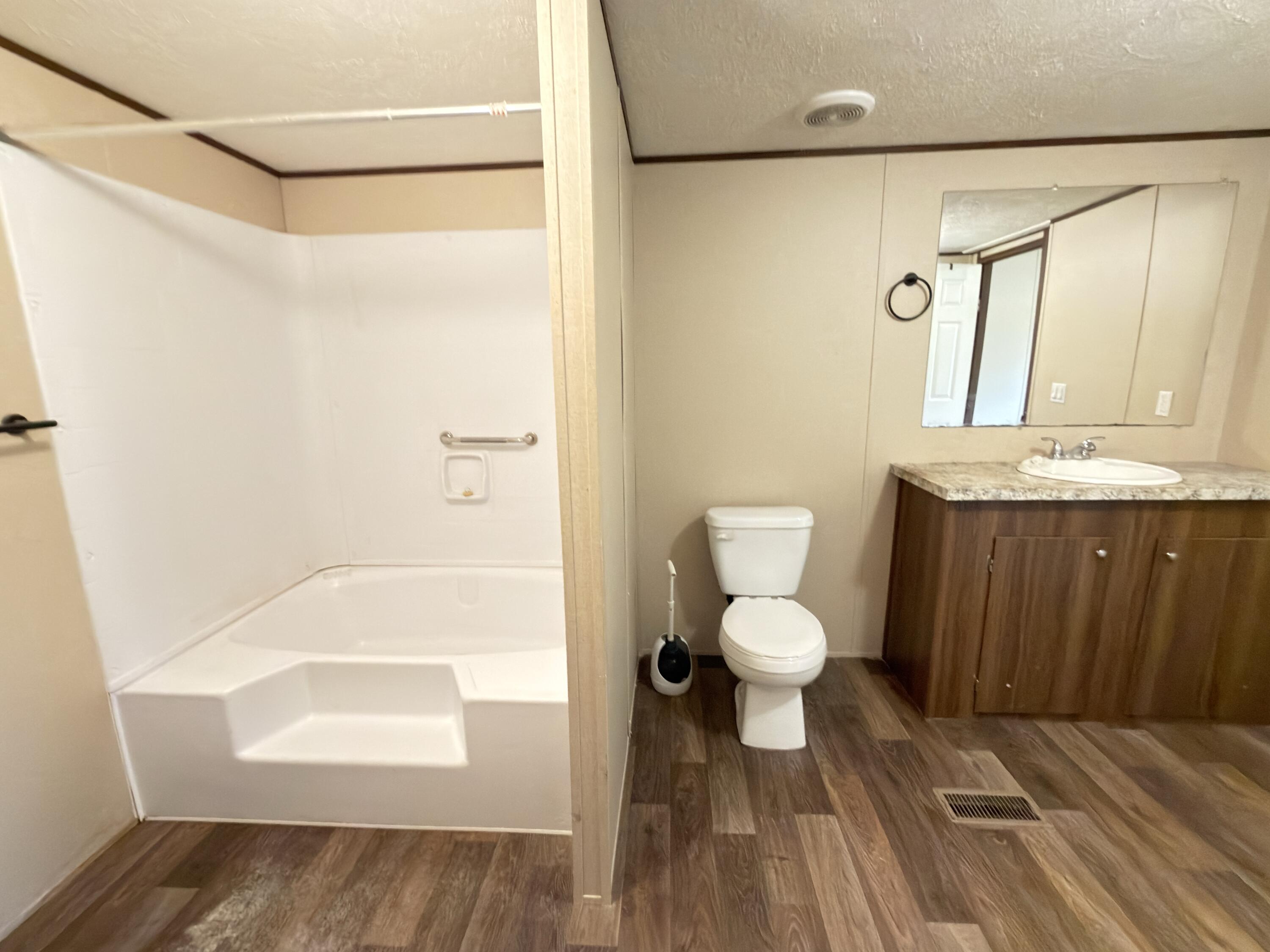 OAKWOOD HILLS UNIT 3 - Residential