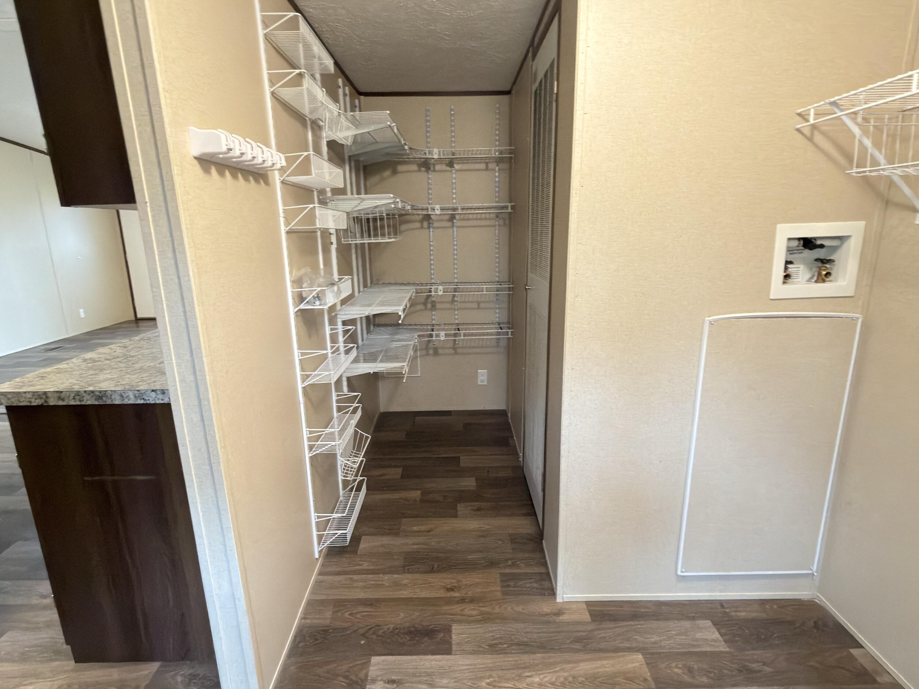 OAKWOOD HILLS UNIT 3 - Residential