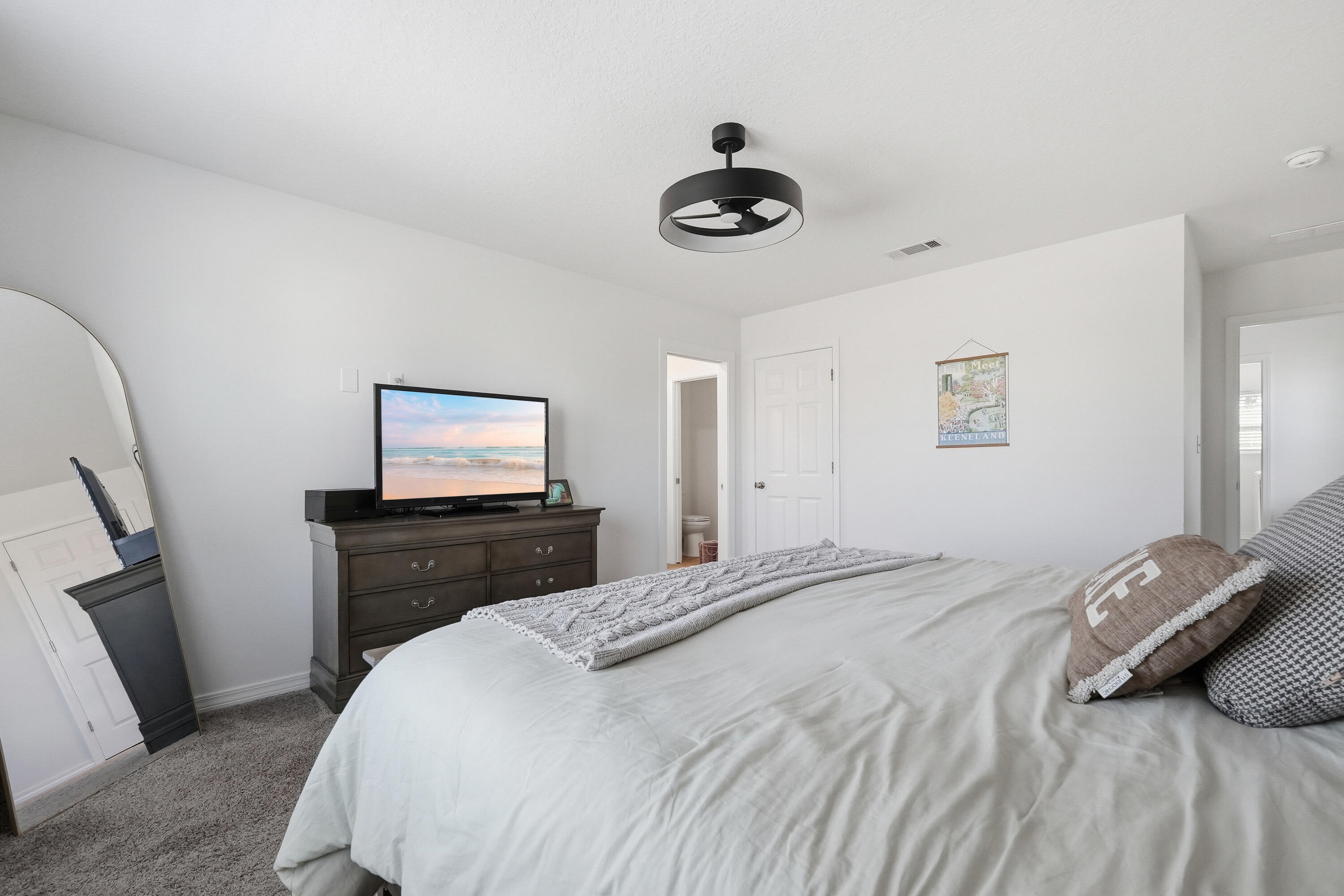 PARTRIDGE HILLS - Residential