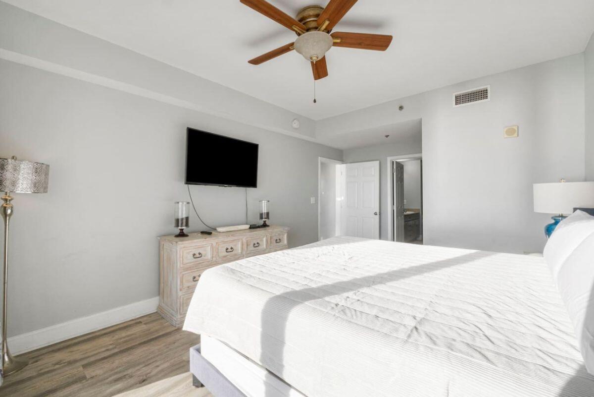 Laketown Wharf - Residential