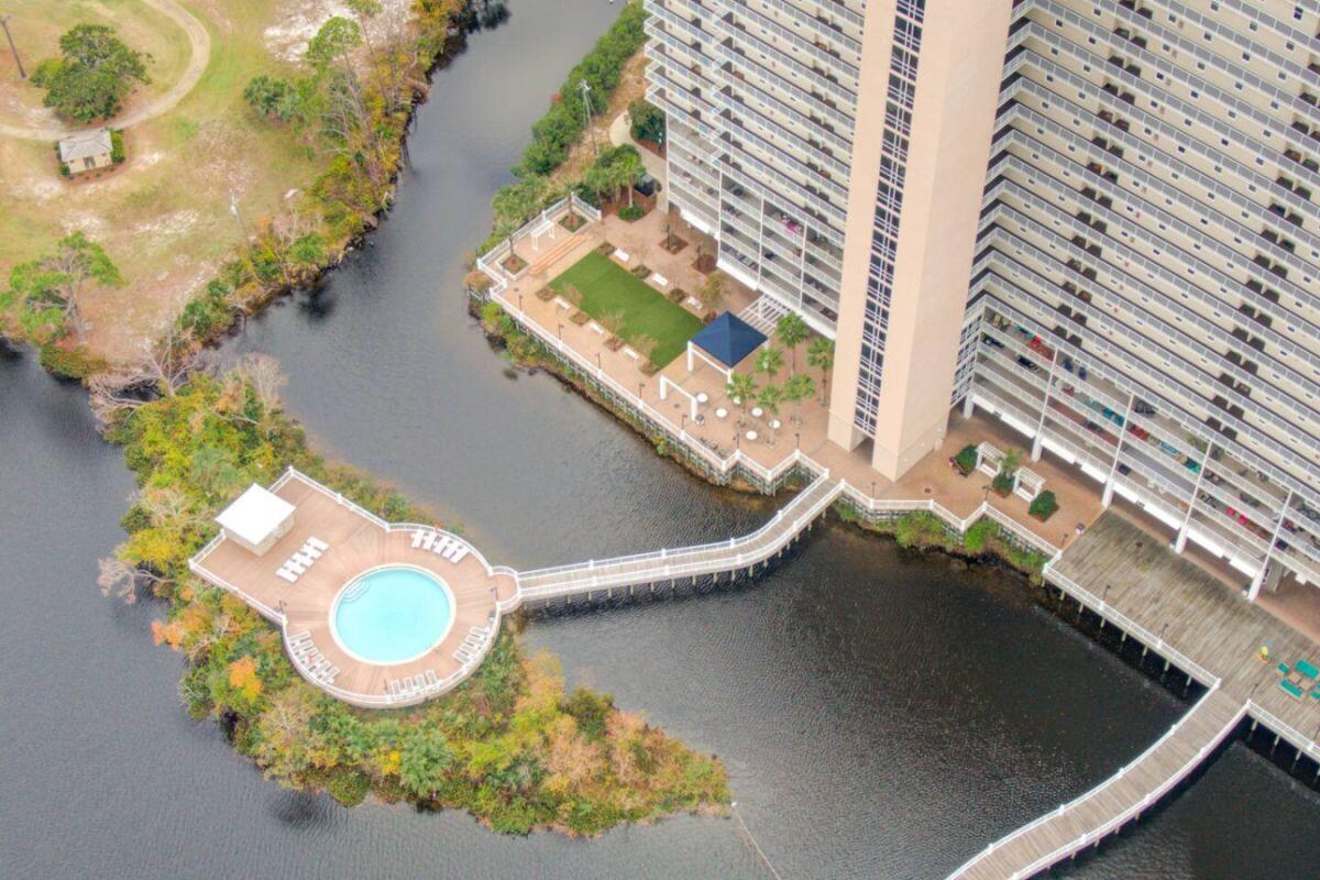 Laketown Wharf - Residential