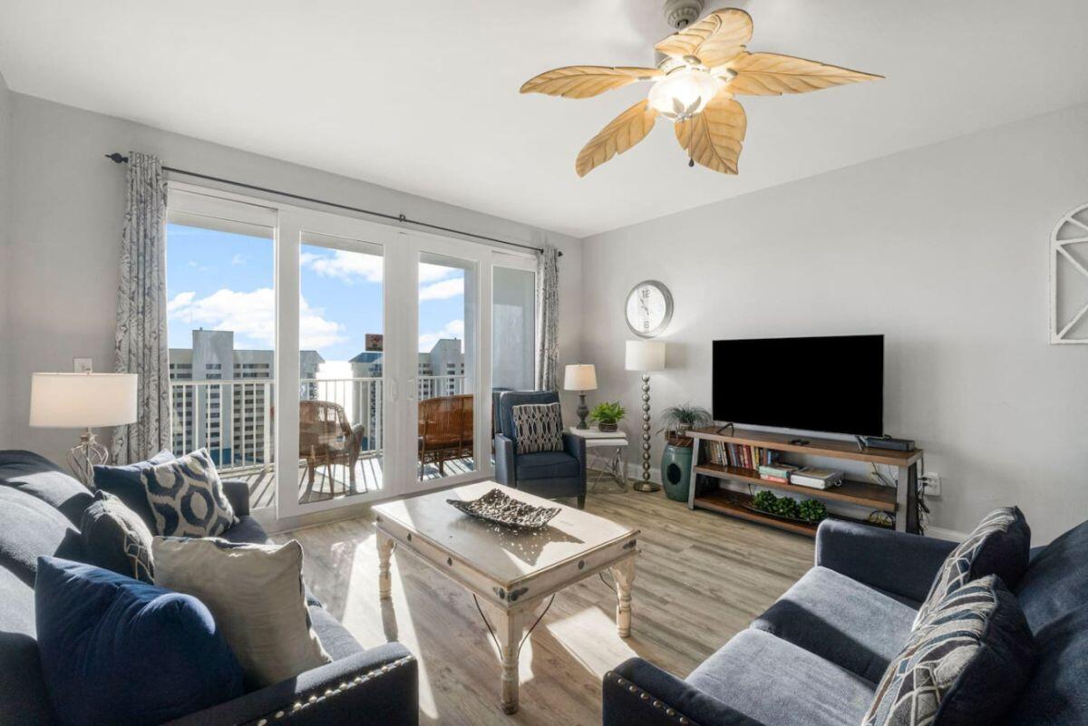 Laketown Wharf - Residential
