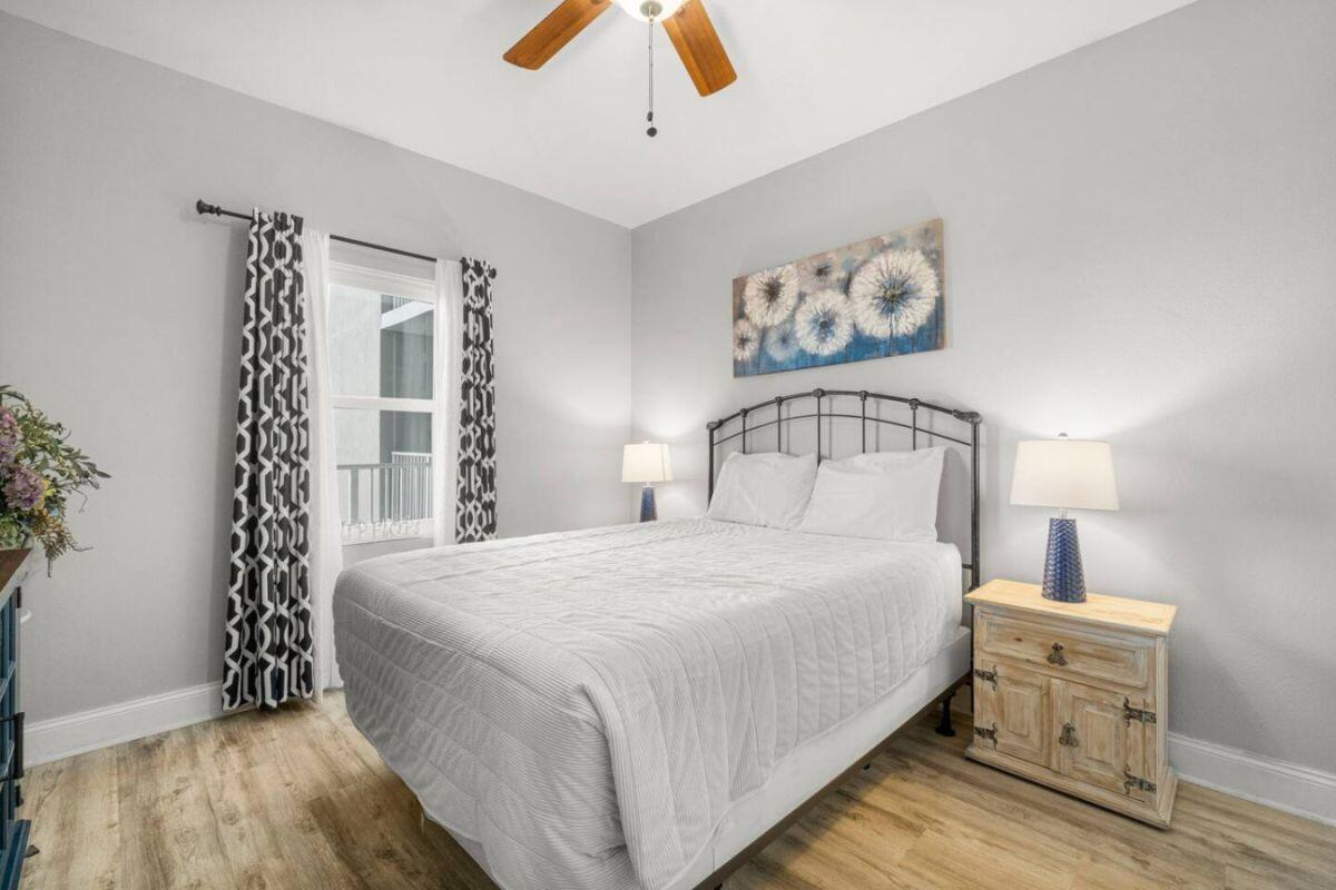 Laketown Wharf - Residential