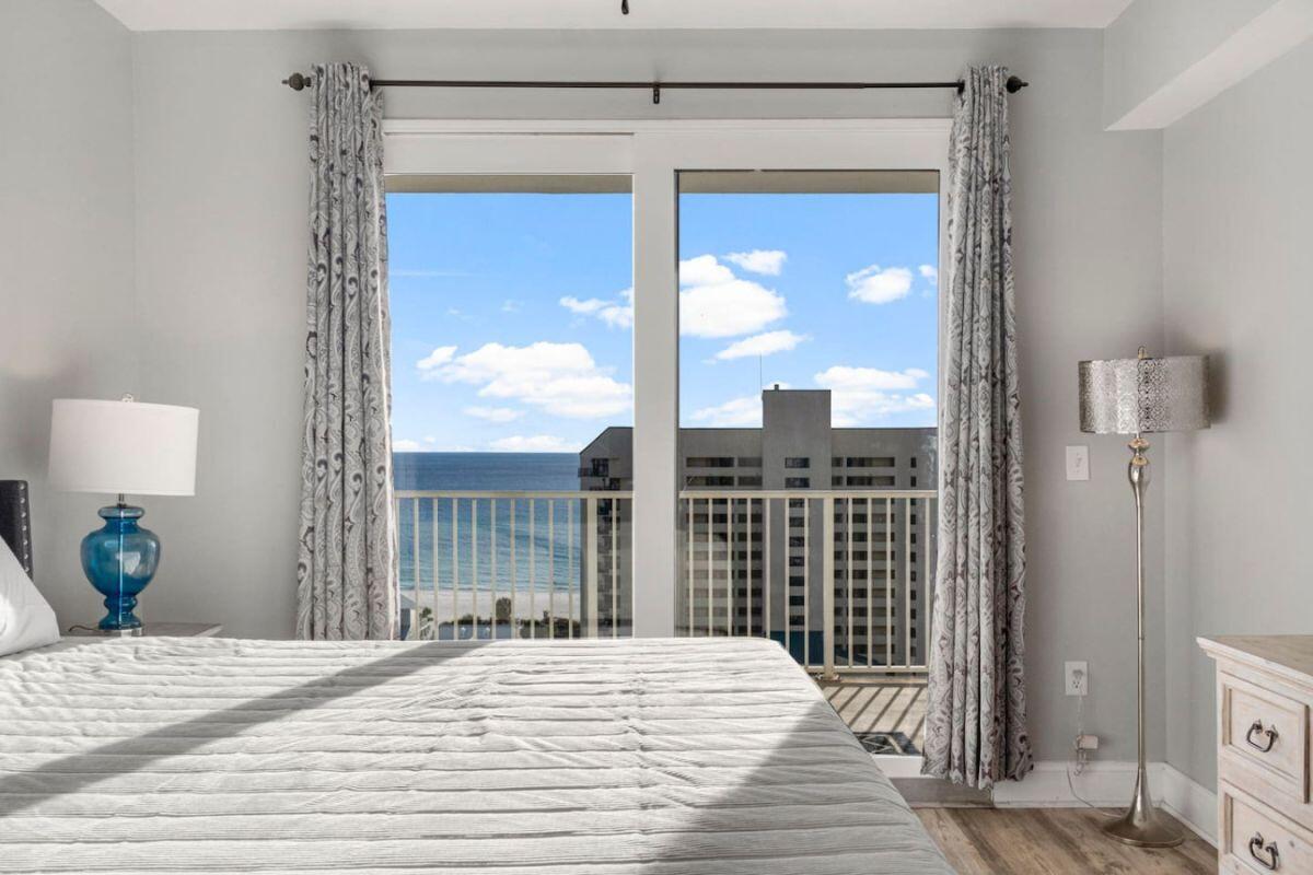 Laketown Wharf - Residential
