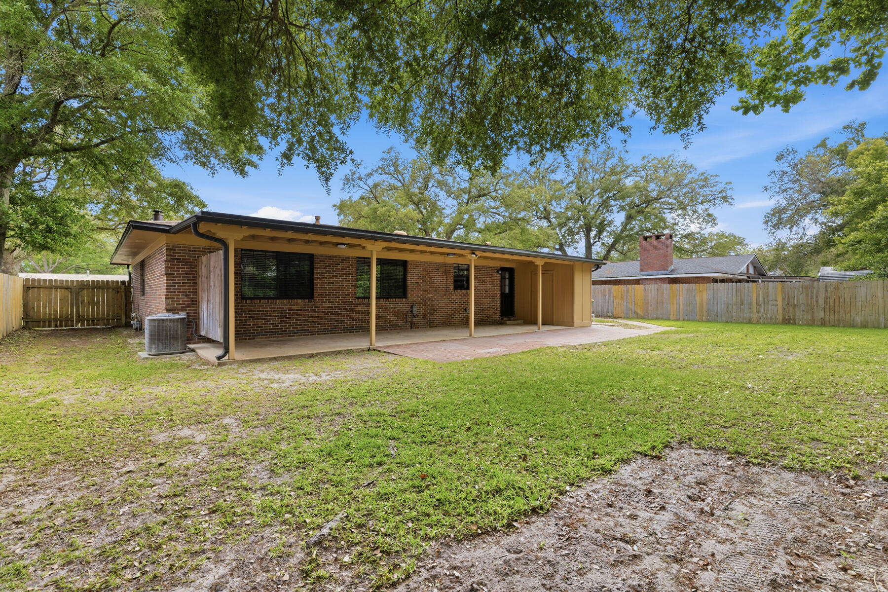 BAYOU WOODS 1ST ADDN - Residential