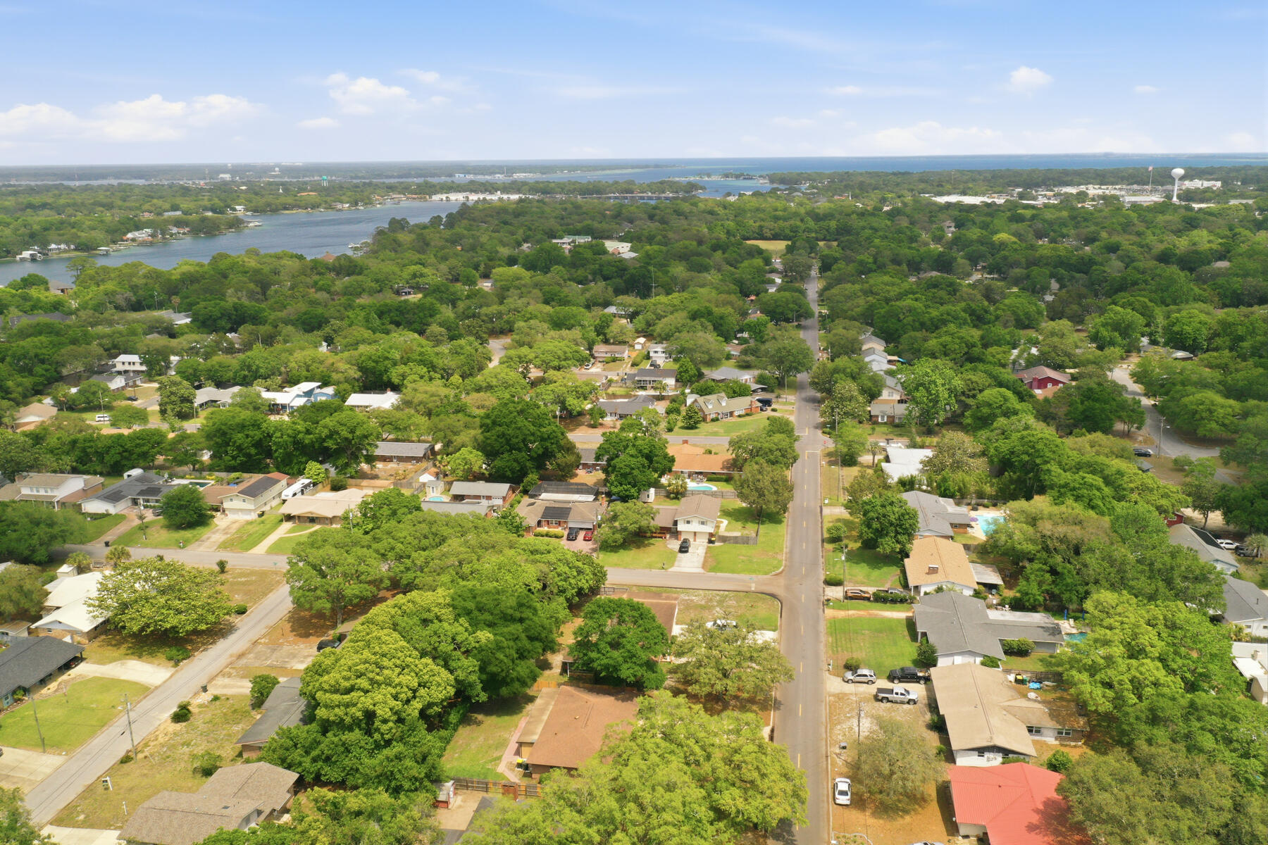 BAYOU WOODS 1ST ADDN - Residential