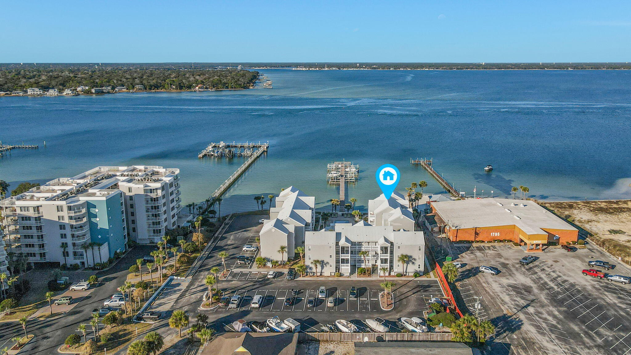 HERMITAGE CONDOMINIUM - Residential