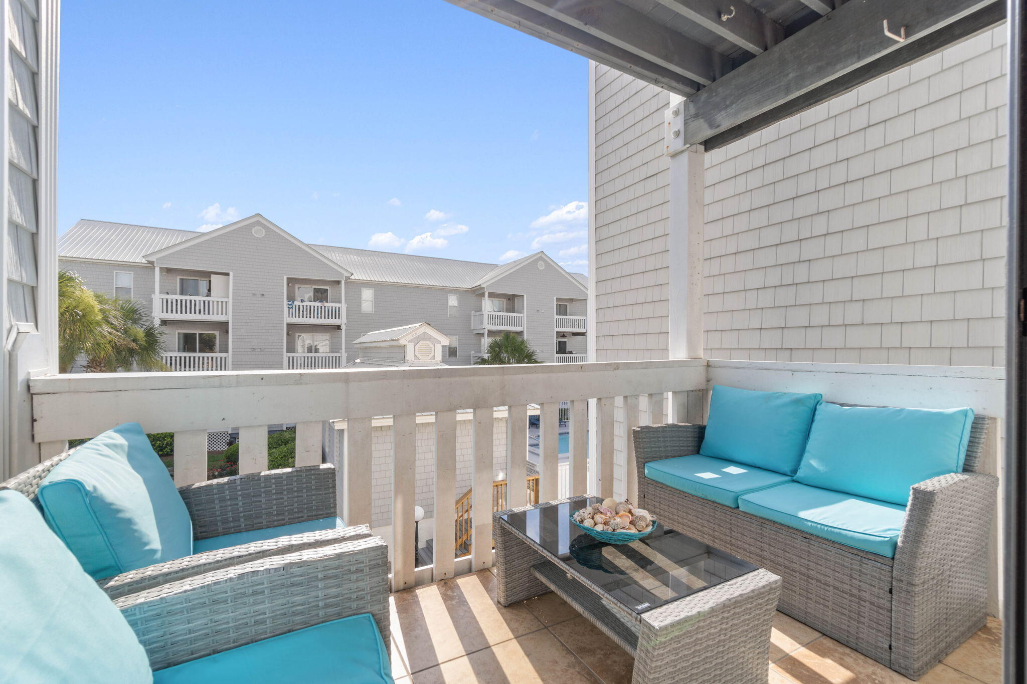 HERMITAGE CONDOMINIUM - Residential