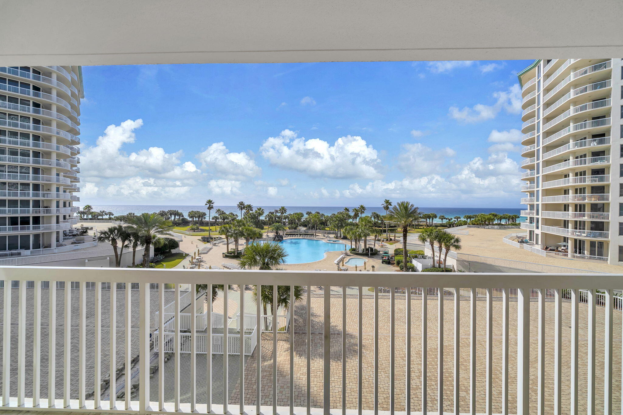 ST CROIX AT SILVER SHELLS - Residential