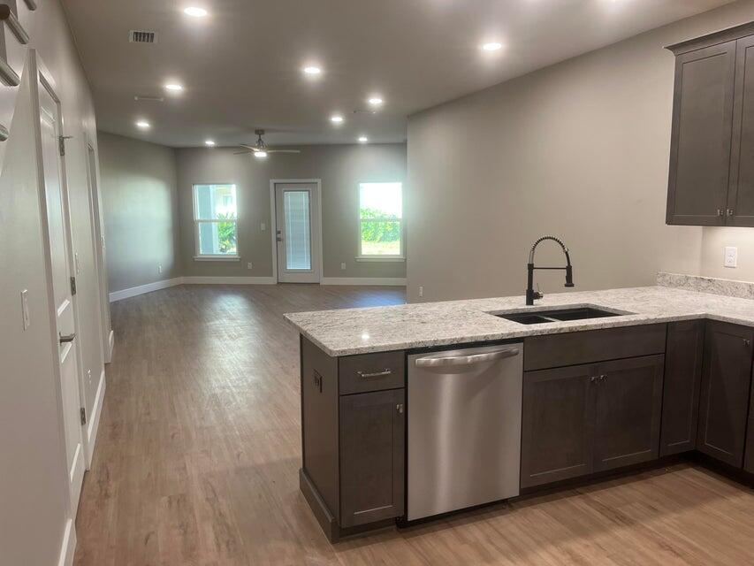 HIDDEN BAY VILLAGE - Residential Lease