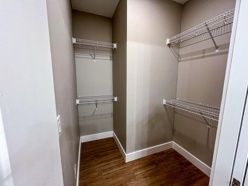 HIDDEN BAY VILLAGE - Residential Lease