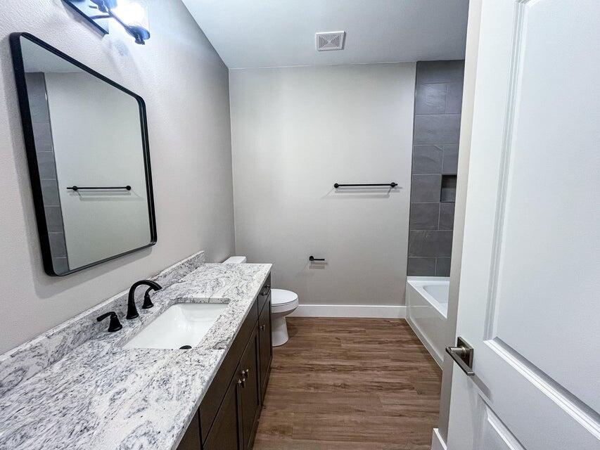 HIDDEN BAY VILLAGE - Residential Lease