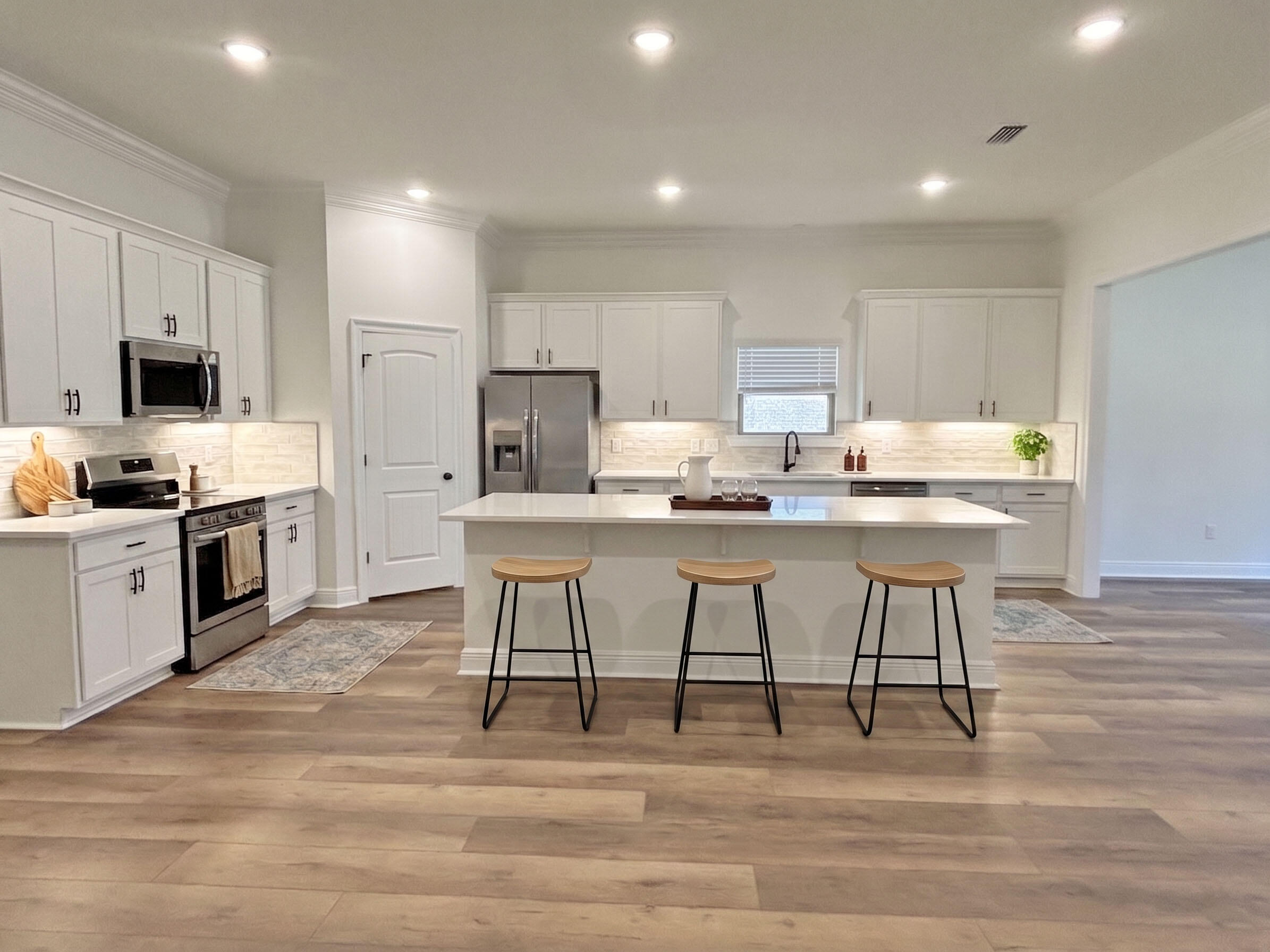 YOUNG OAKS - Residential