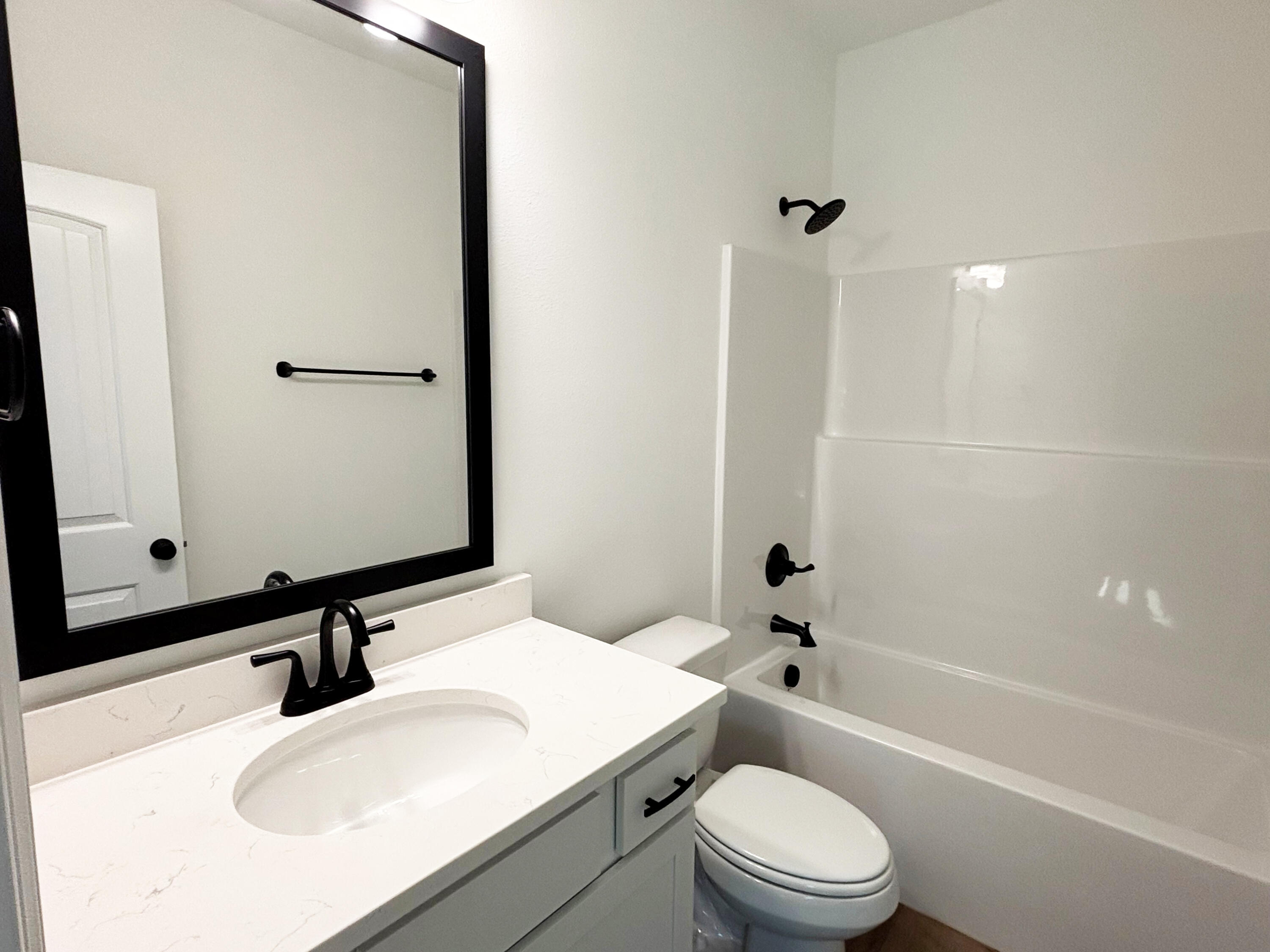 YOUNG OAKS - Residential