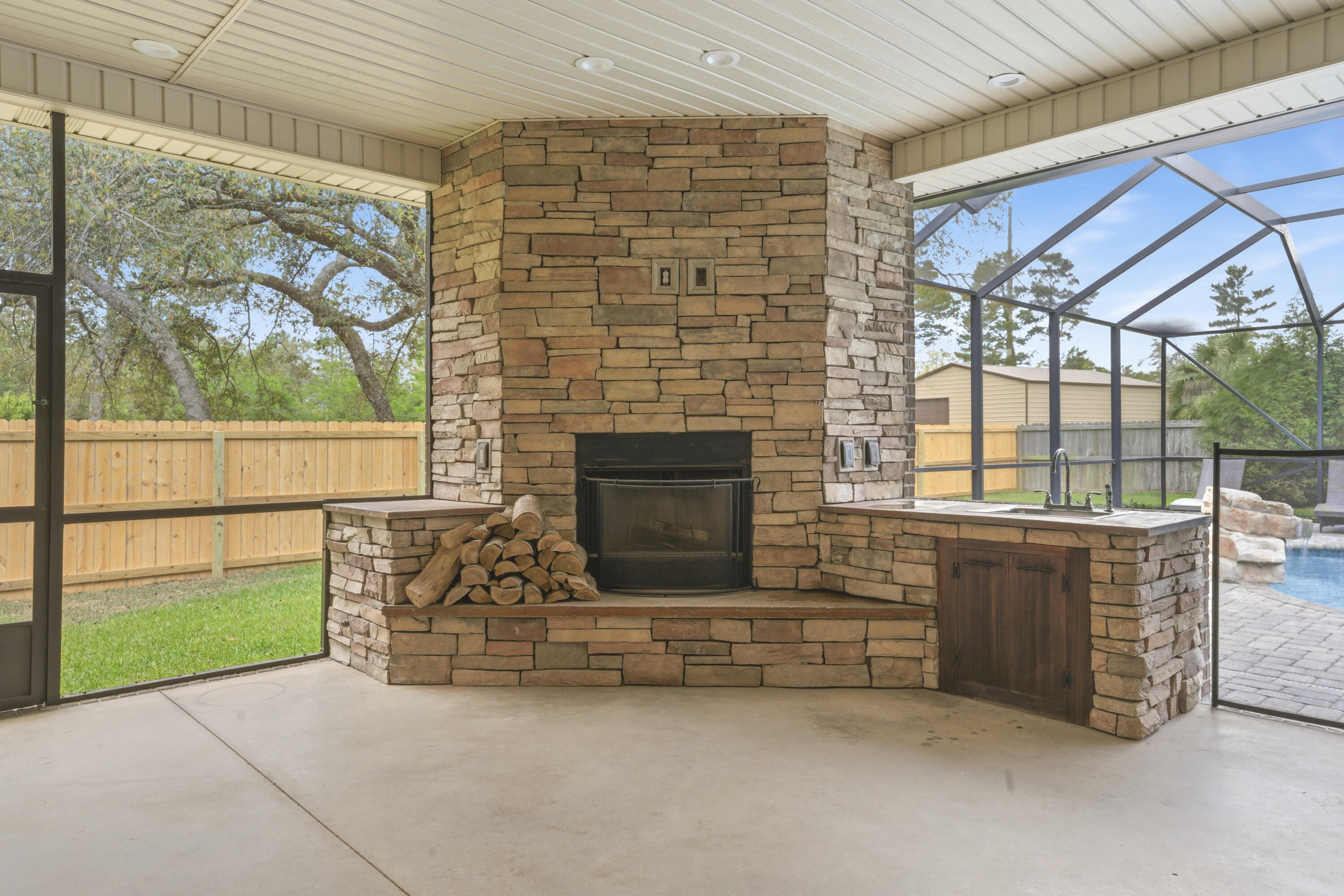 HOLLEY BY THE SEA - Residential