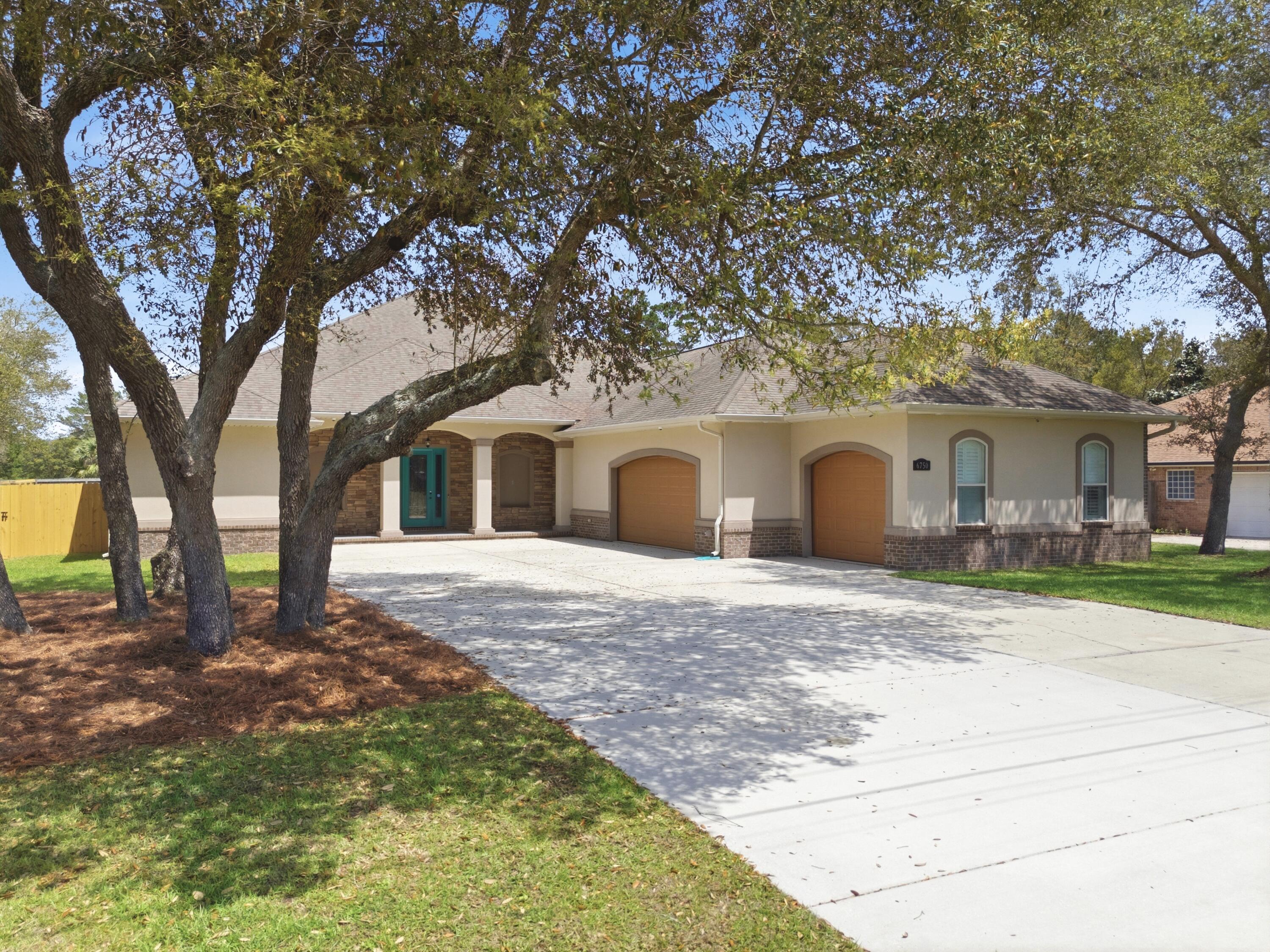 HOLLEY BY THE SEA - Residential