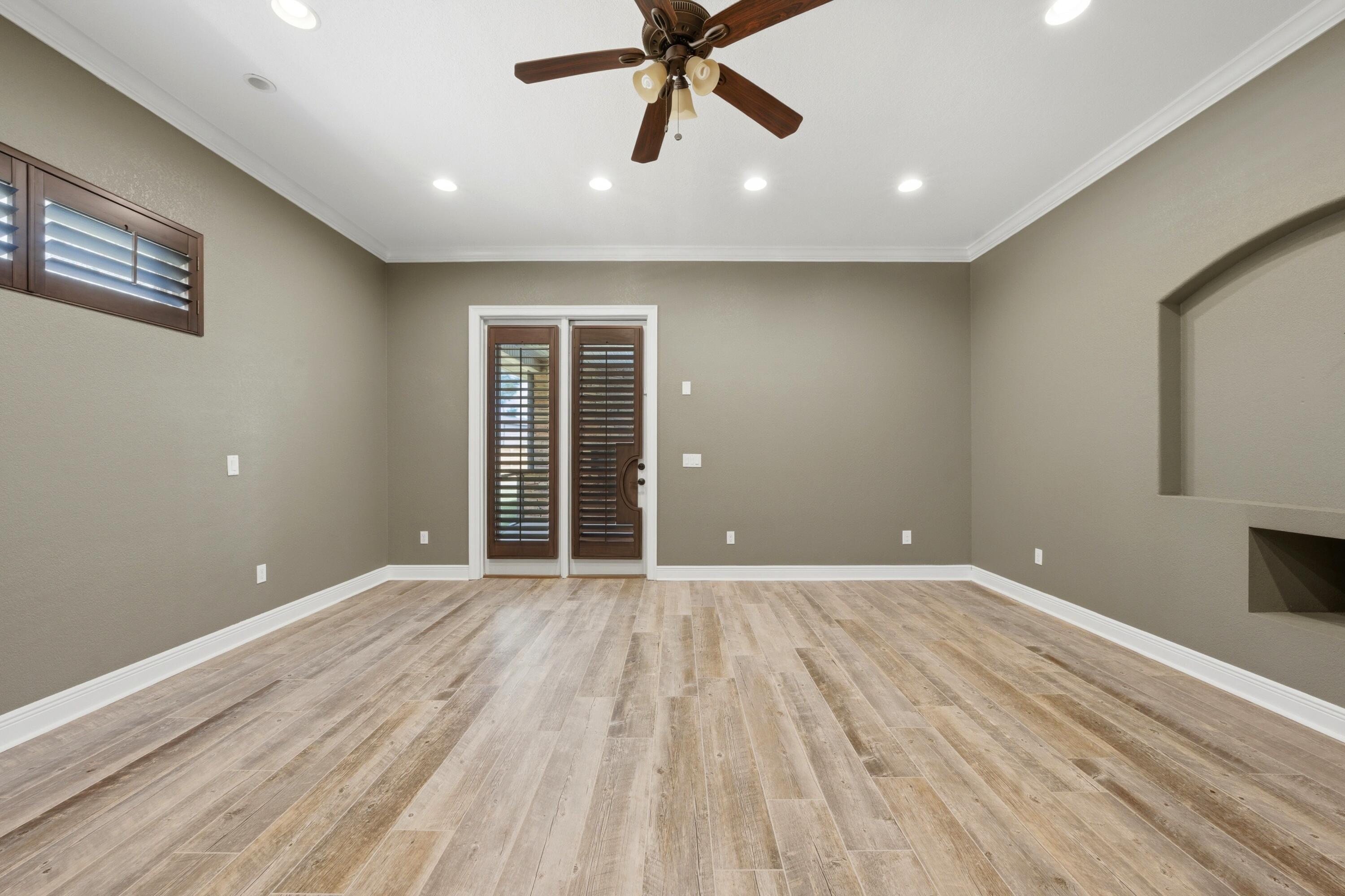 HOLLEY BY THE SEA - Residential