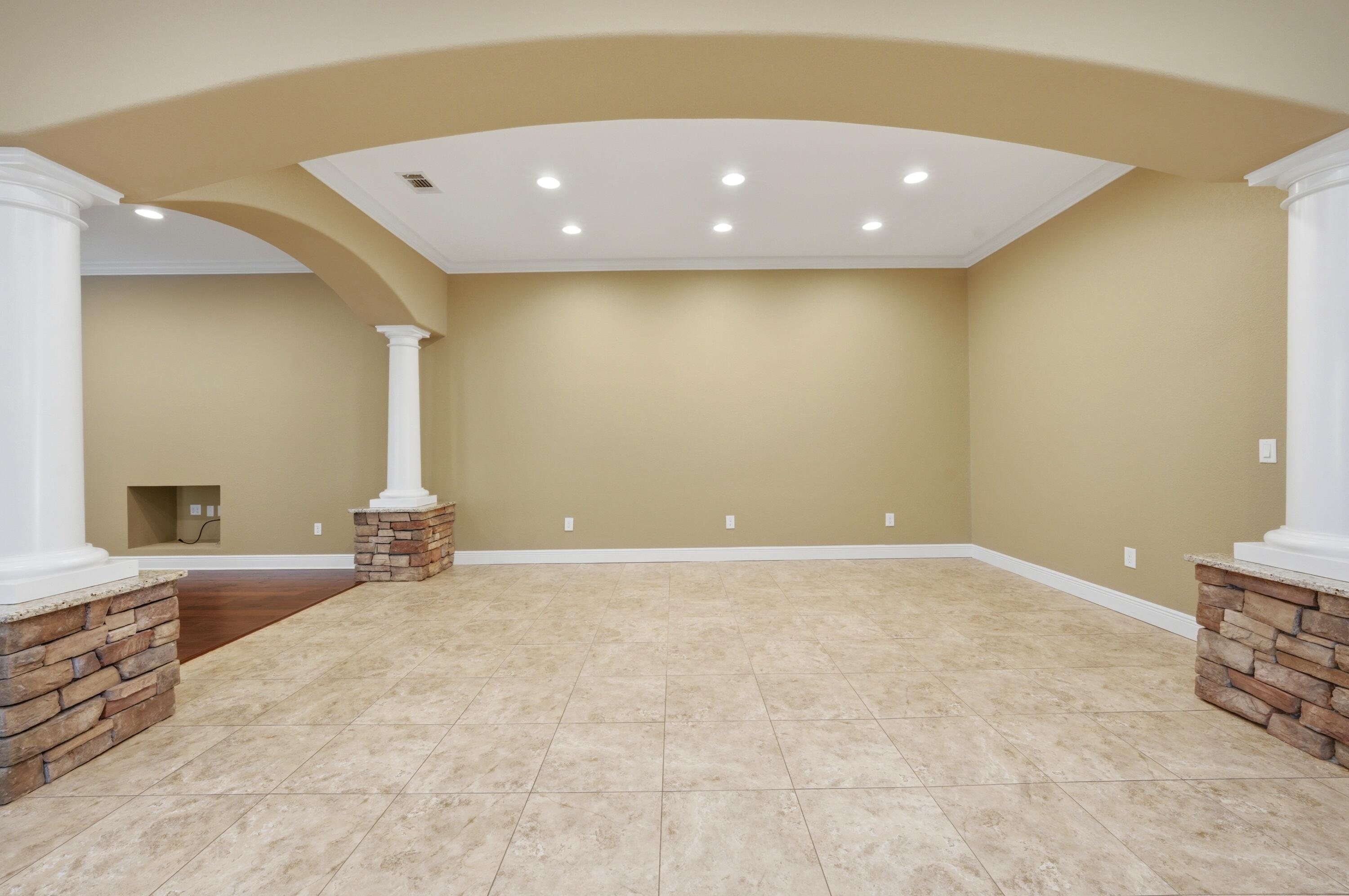 HOLLEY BY THE SEA - Residential