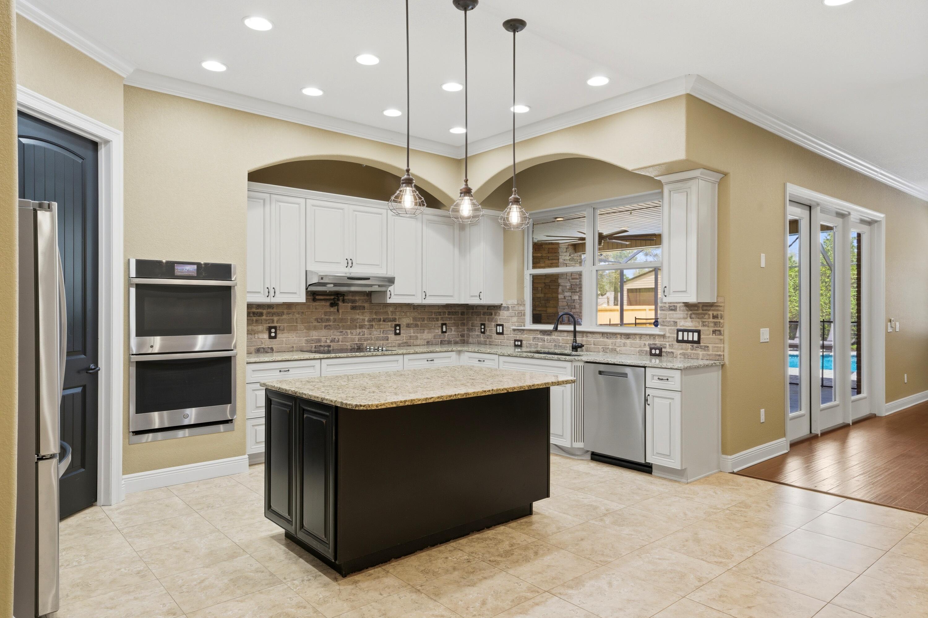 HOLLEY BY THE SEA - Residential