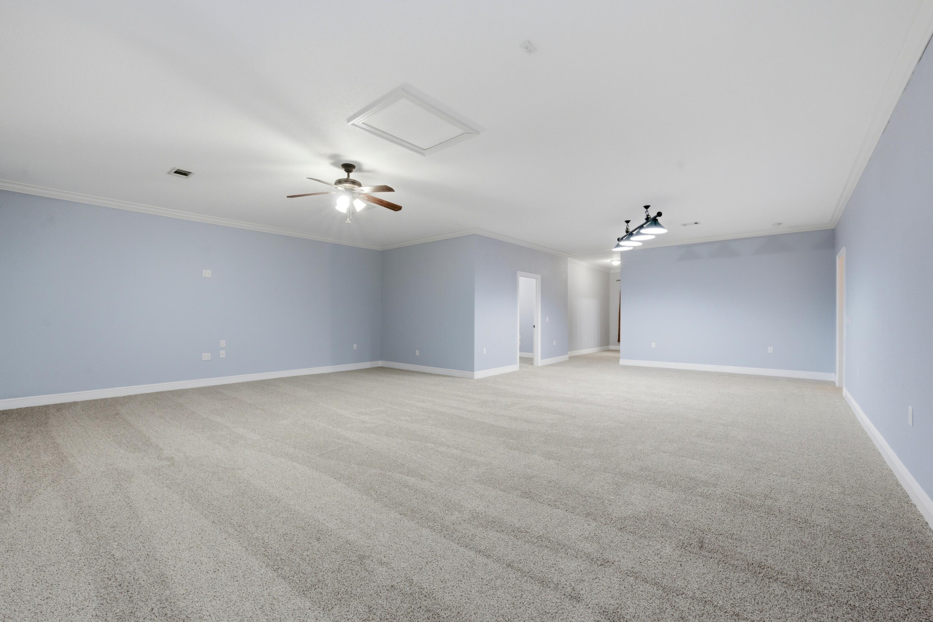 HOLLEY BY THE SEA - Residential