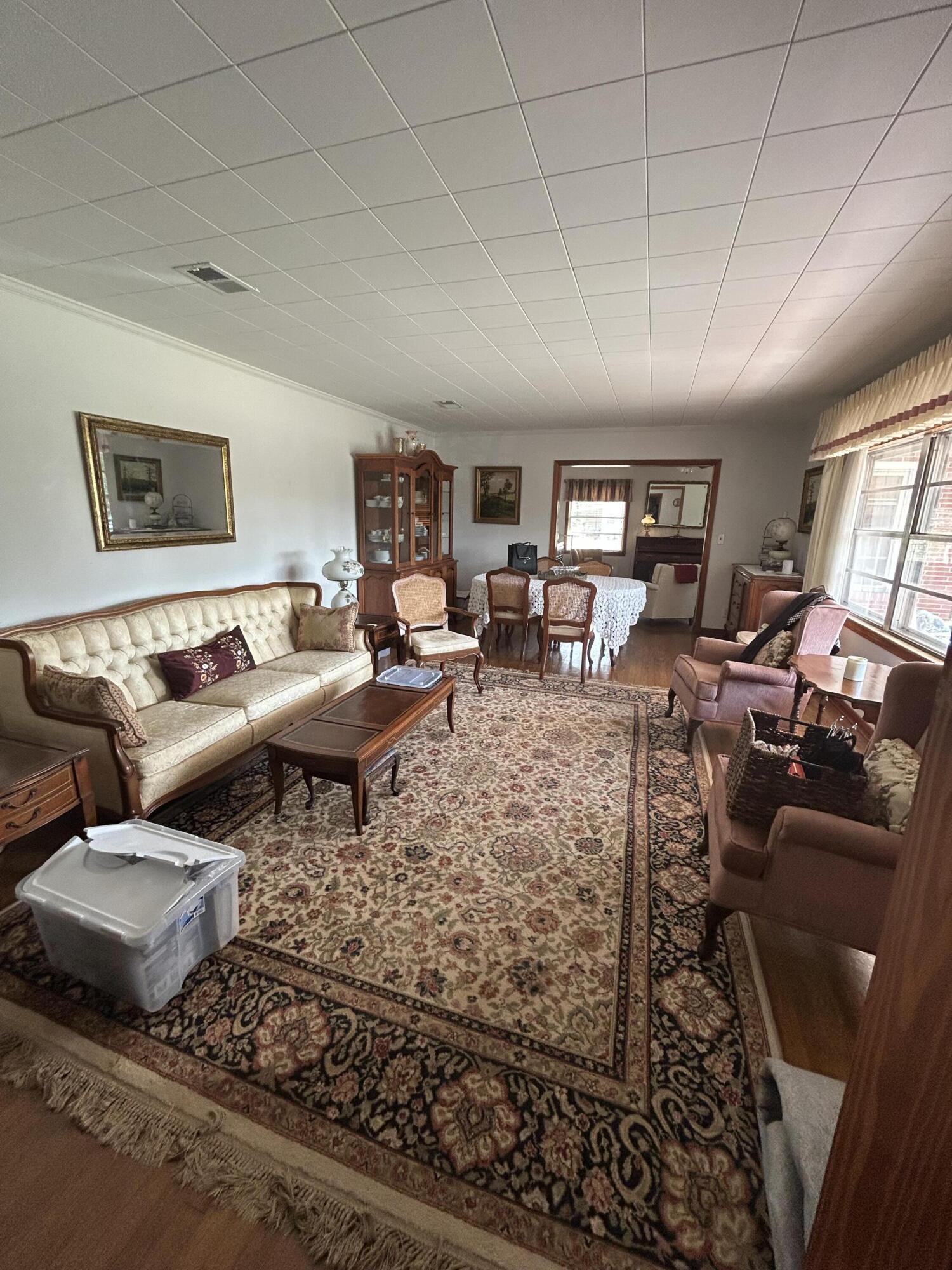 METES & BOUNDS - Residential Lease