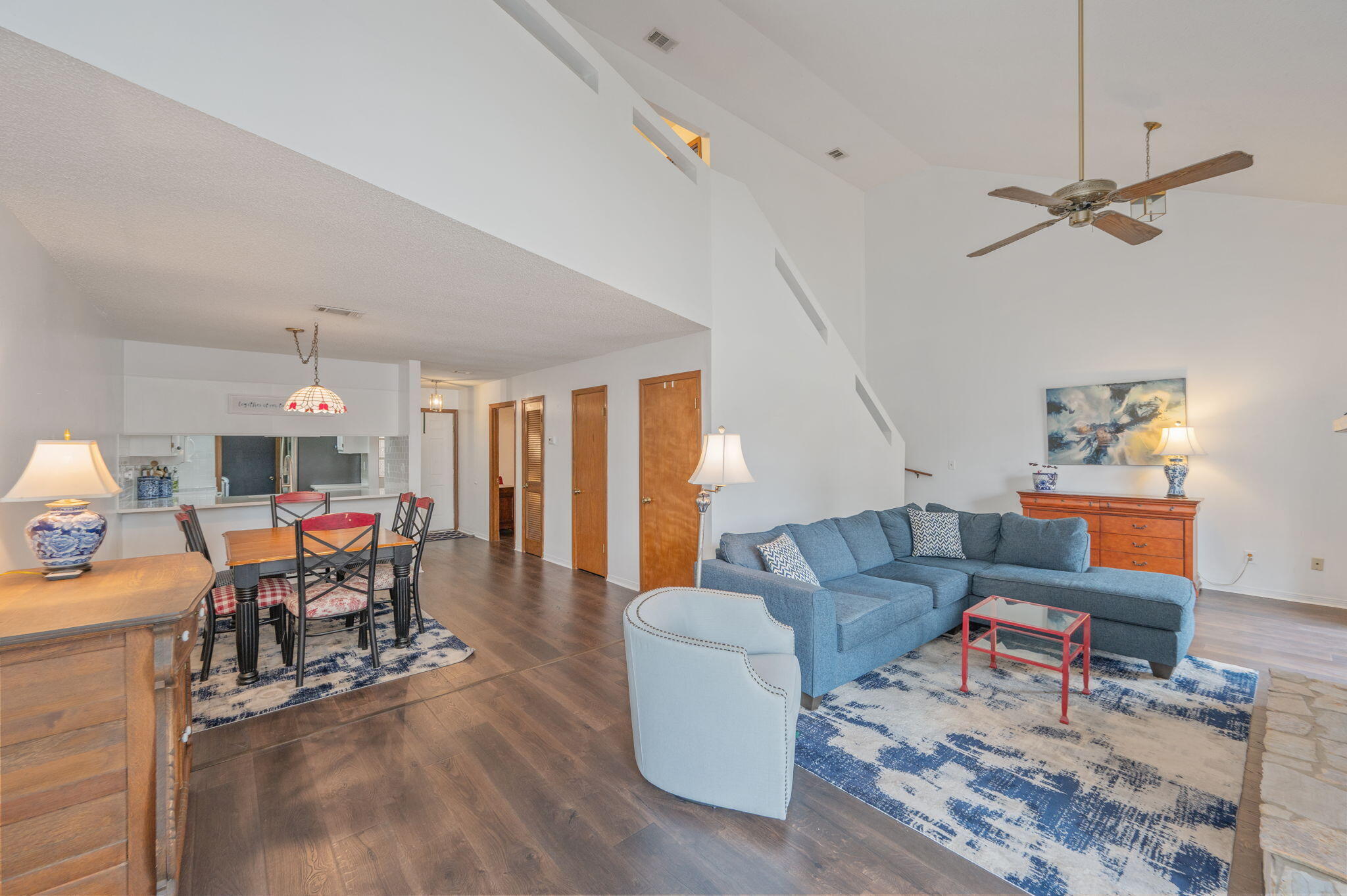 HIDDEN COVE T/H - Residential