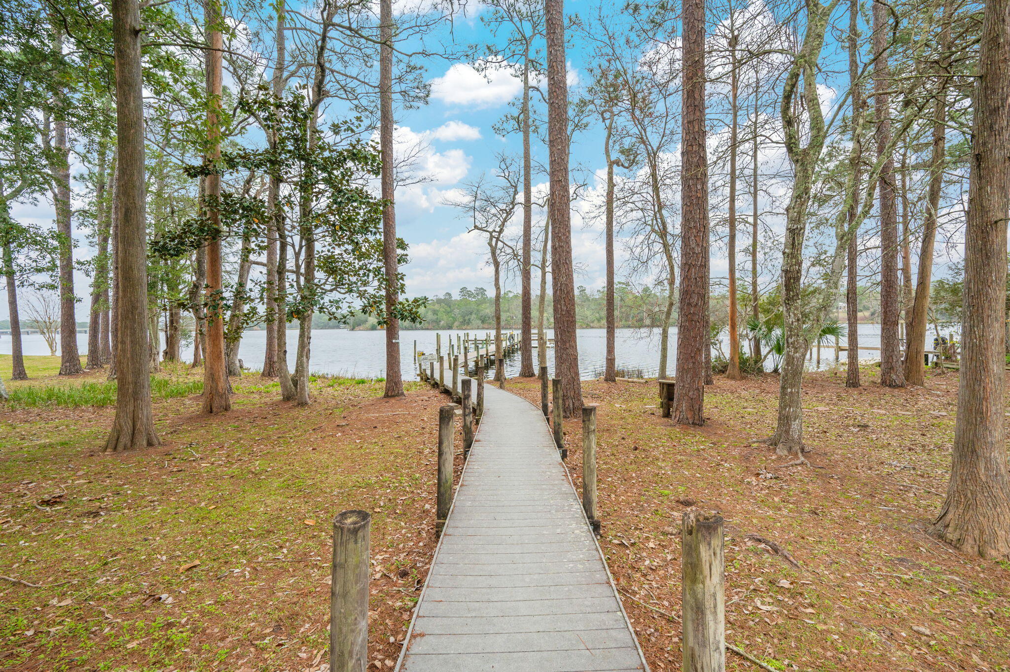 HIDDEN COVE T/H - Residential