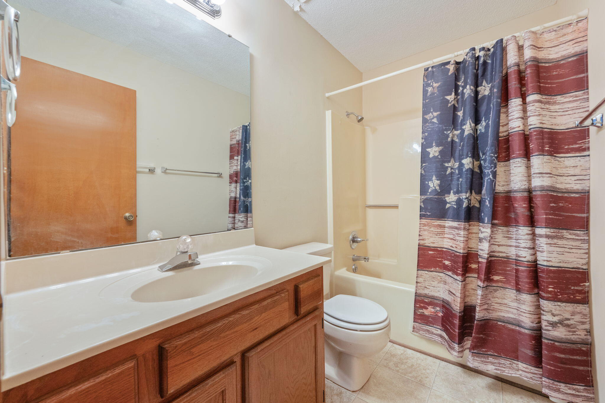 HIDDEN COVE T/H - Residential