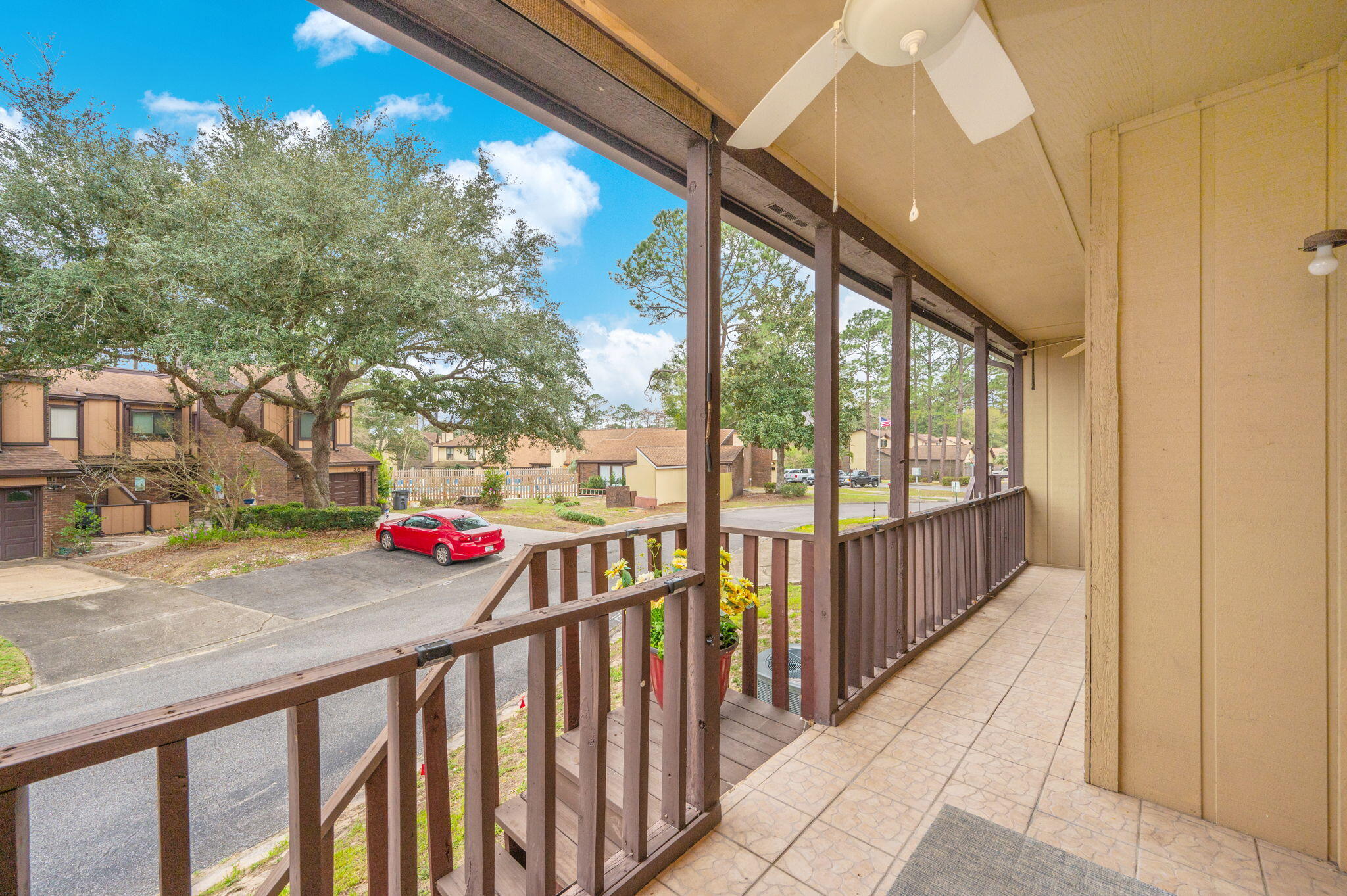 HIDDEN COVE T/H - Residential