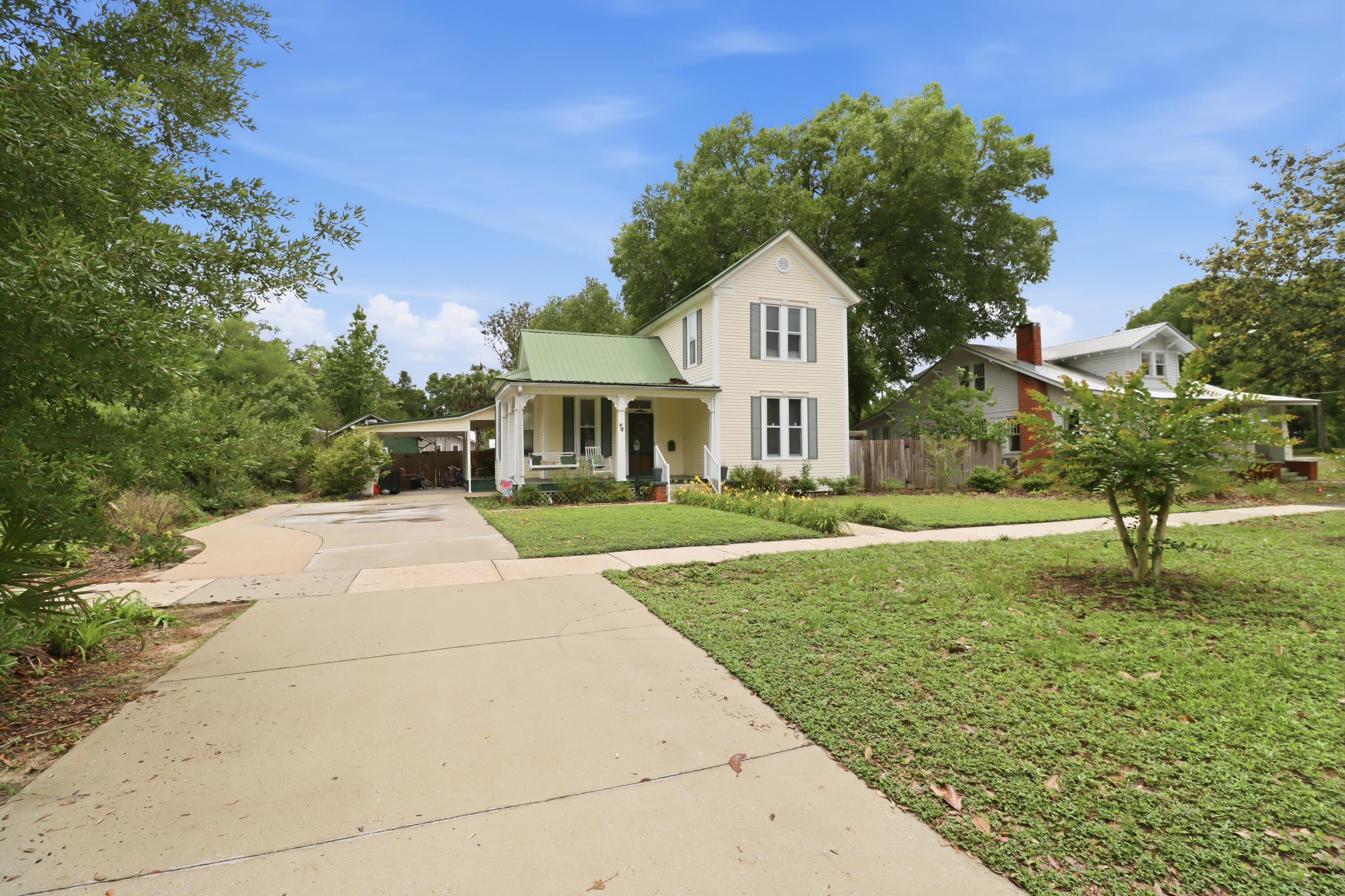 Town of Defuniak Springs - Residential