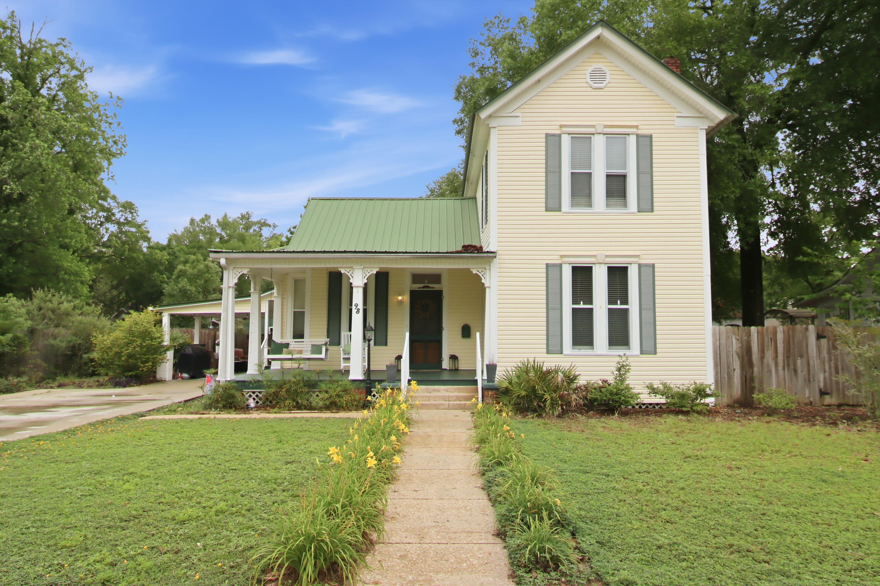 Town of Defuniak Springs - Residential